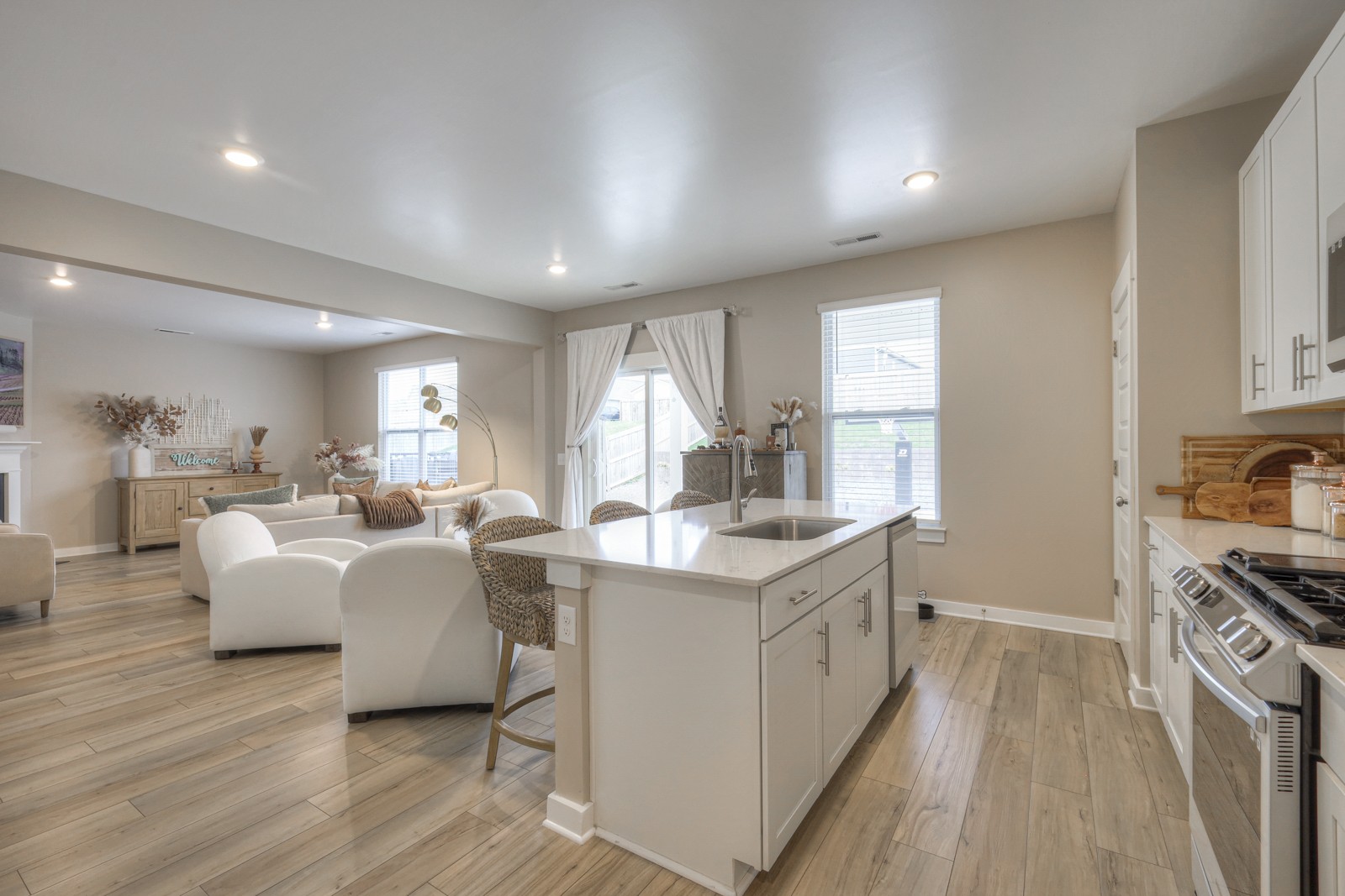 732 Ewell Farm Dr