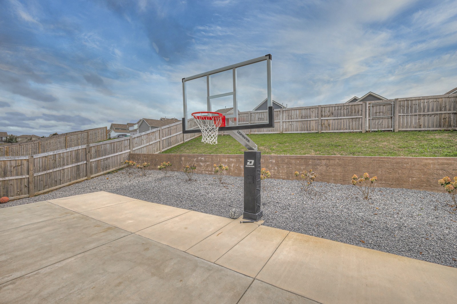 732 Ewell Farm Dr