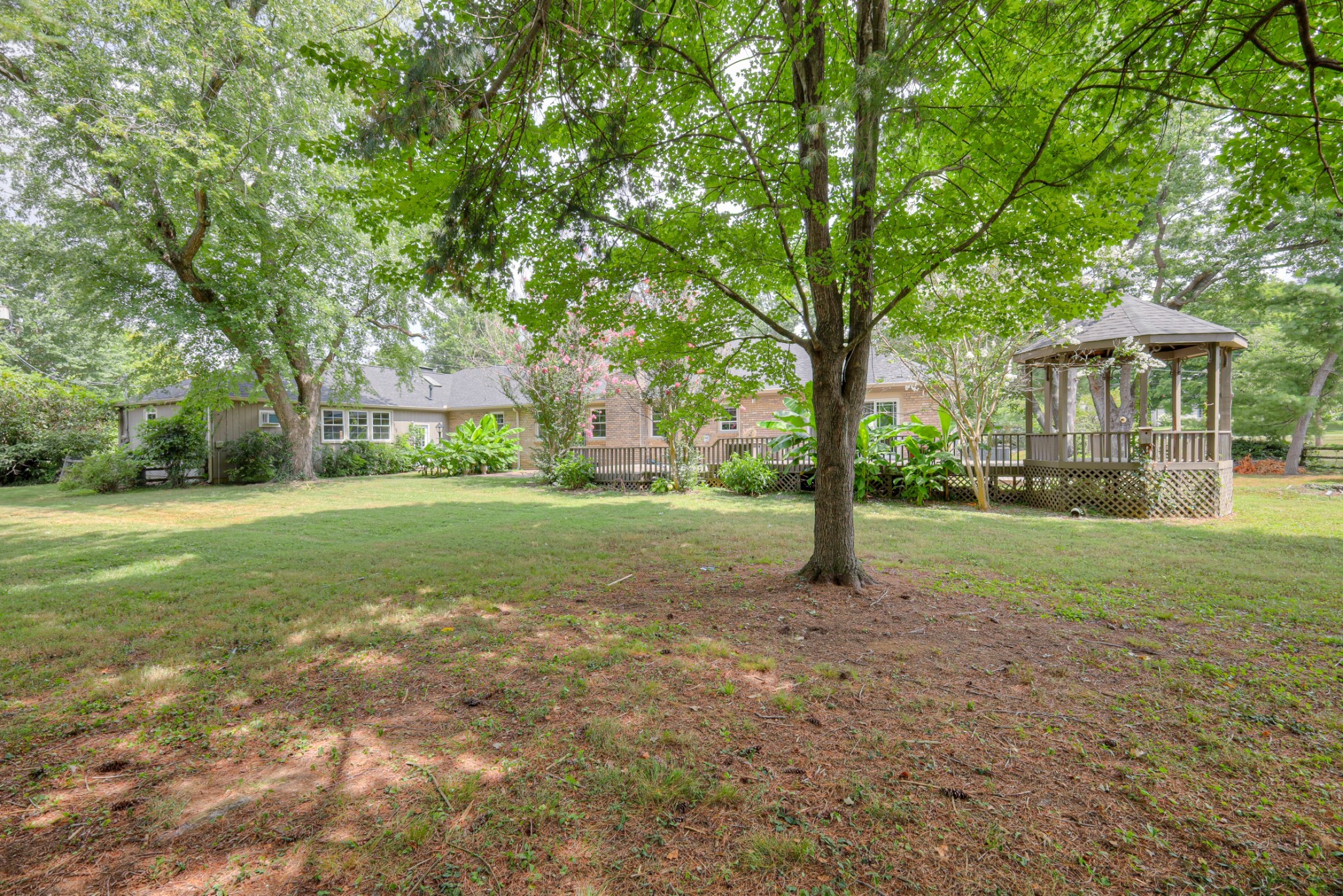 1933 Rosewood Valley Dr