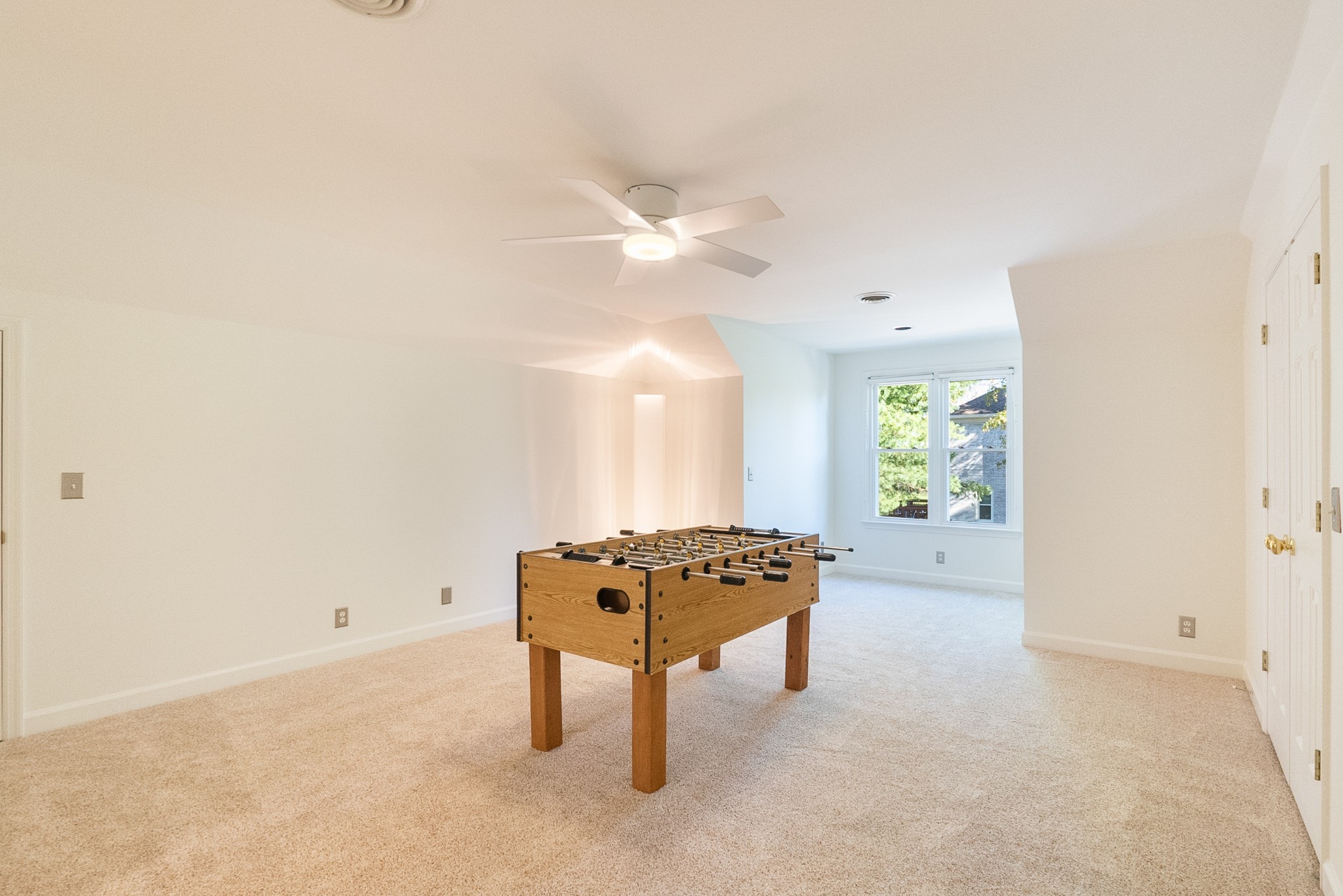 2530 Saint James Dr
