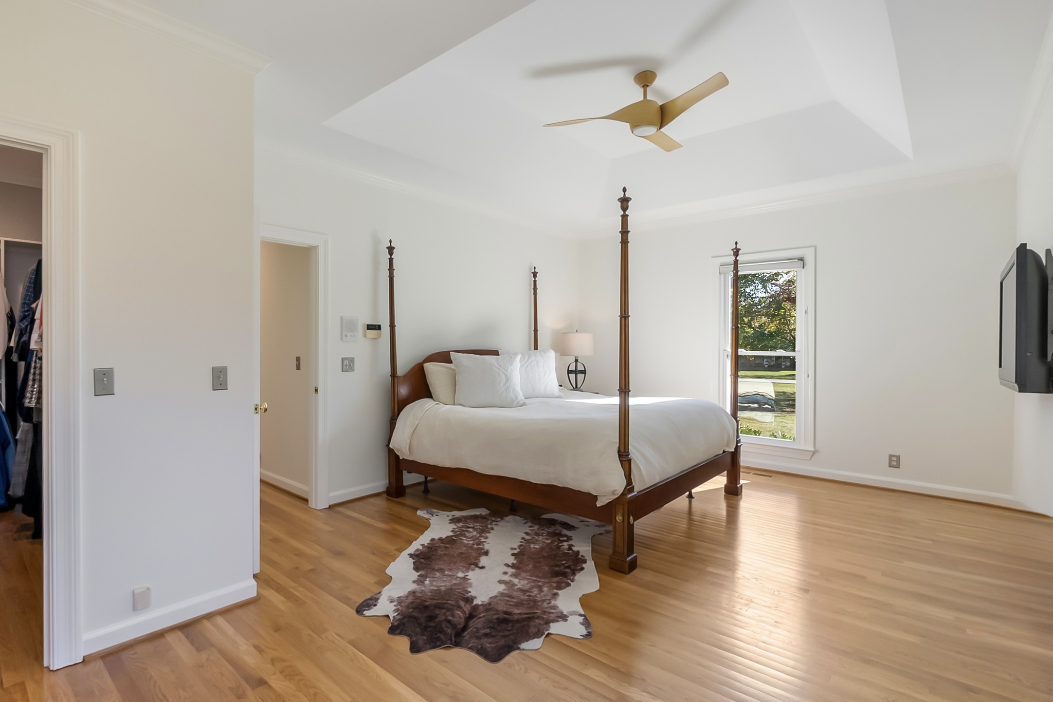 2530 Saint James Dr