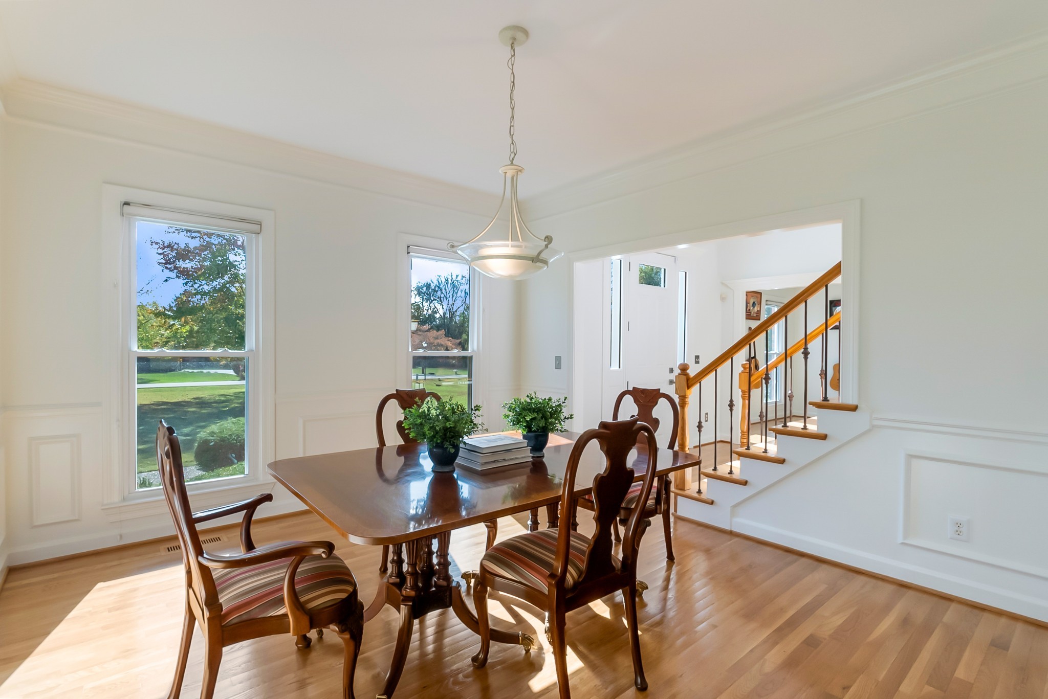 2530 Saint James Dr