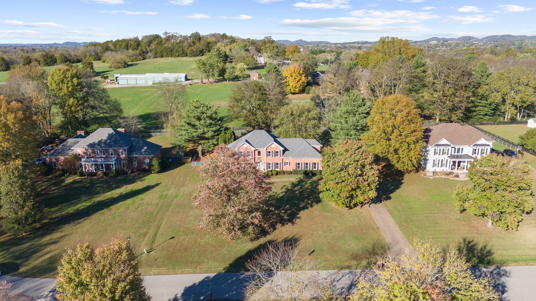 2530 Saint James Dr