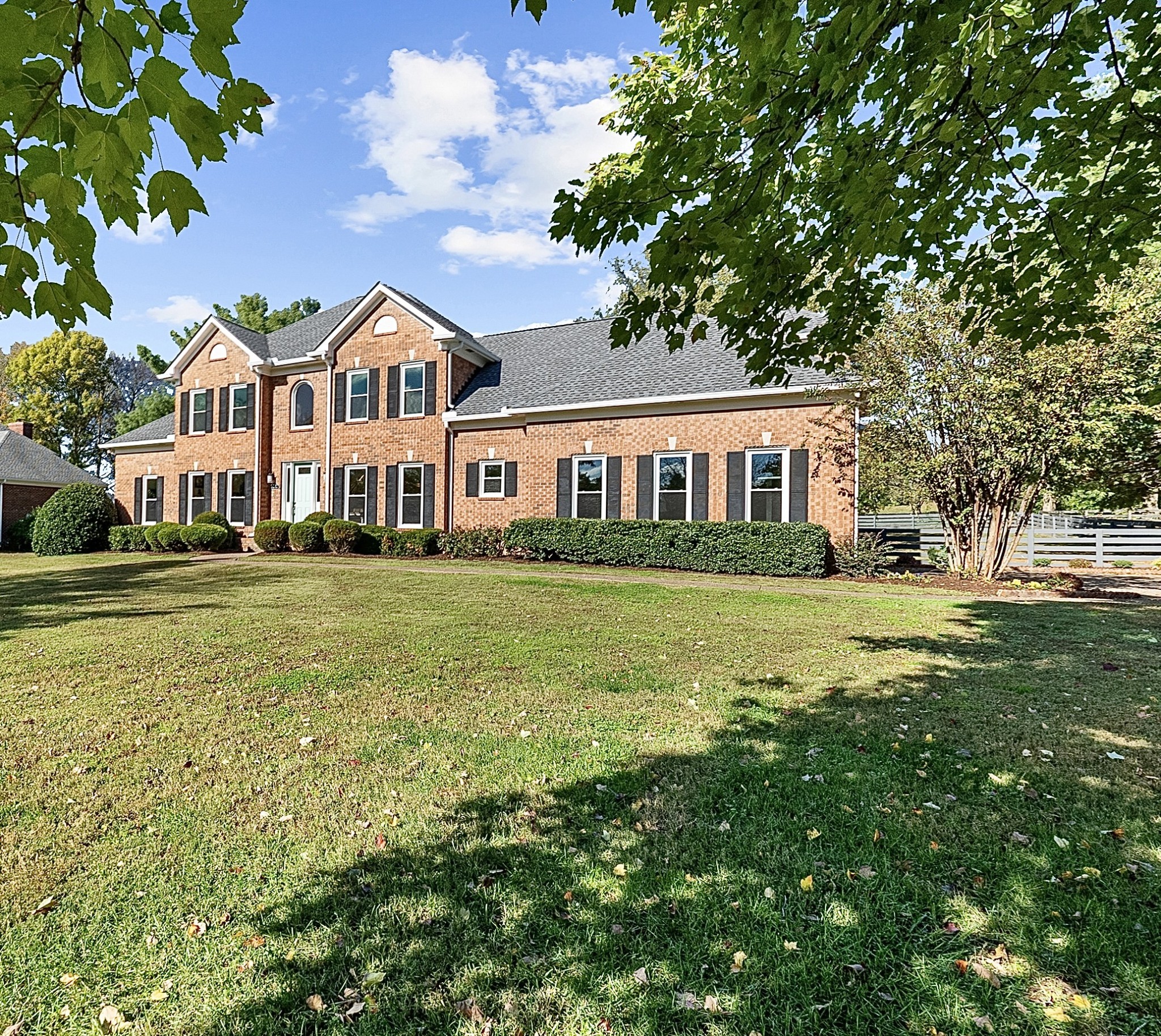 2530 Saint James Dr