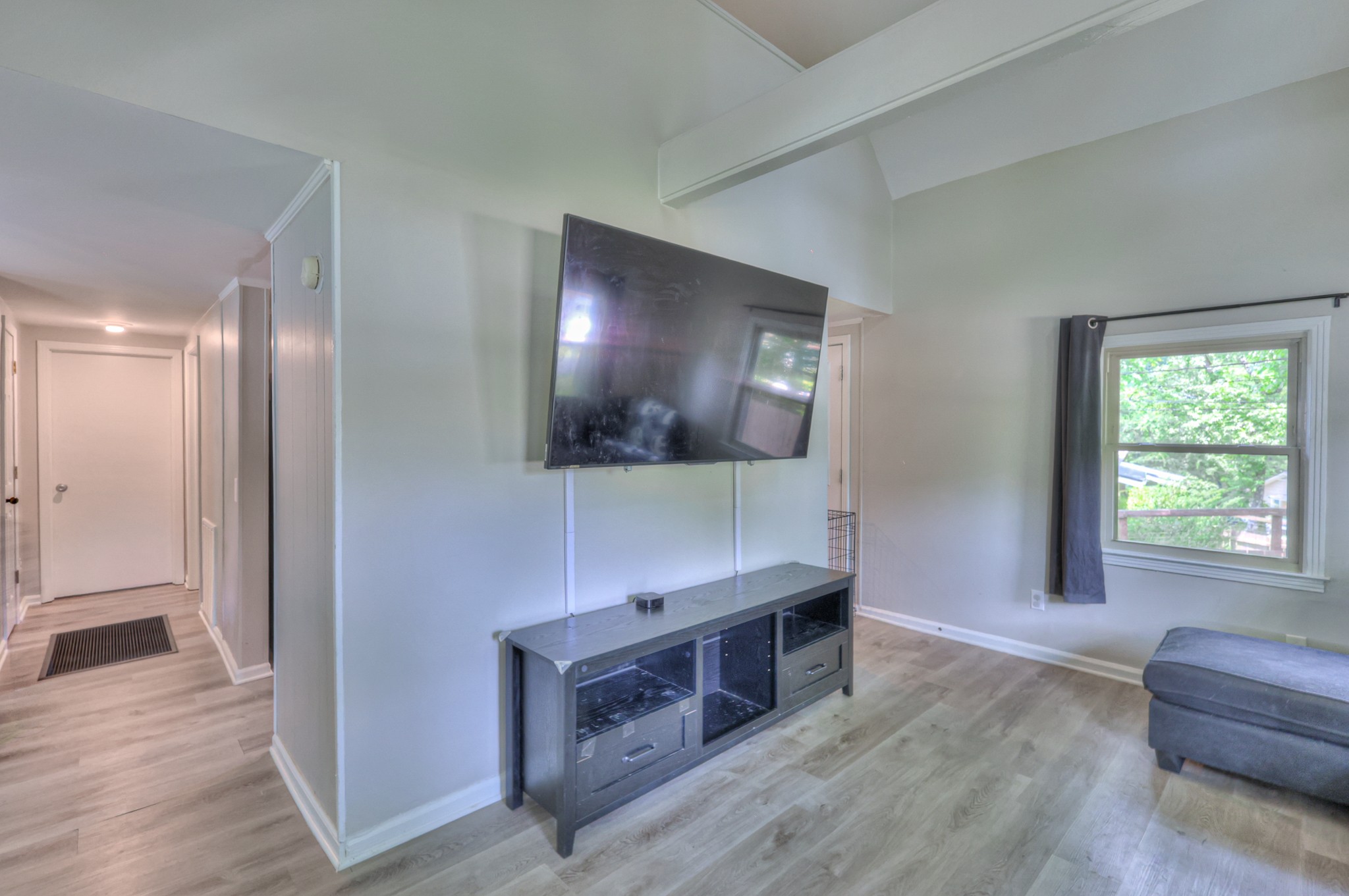 121 Rainbow Cir
