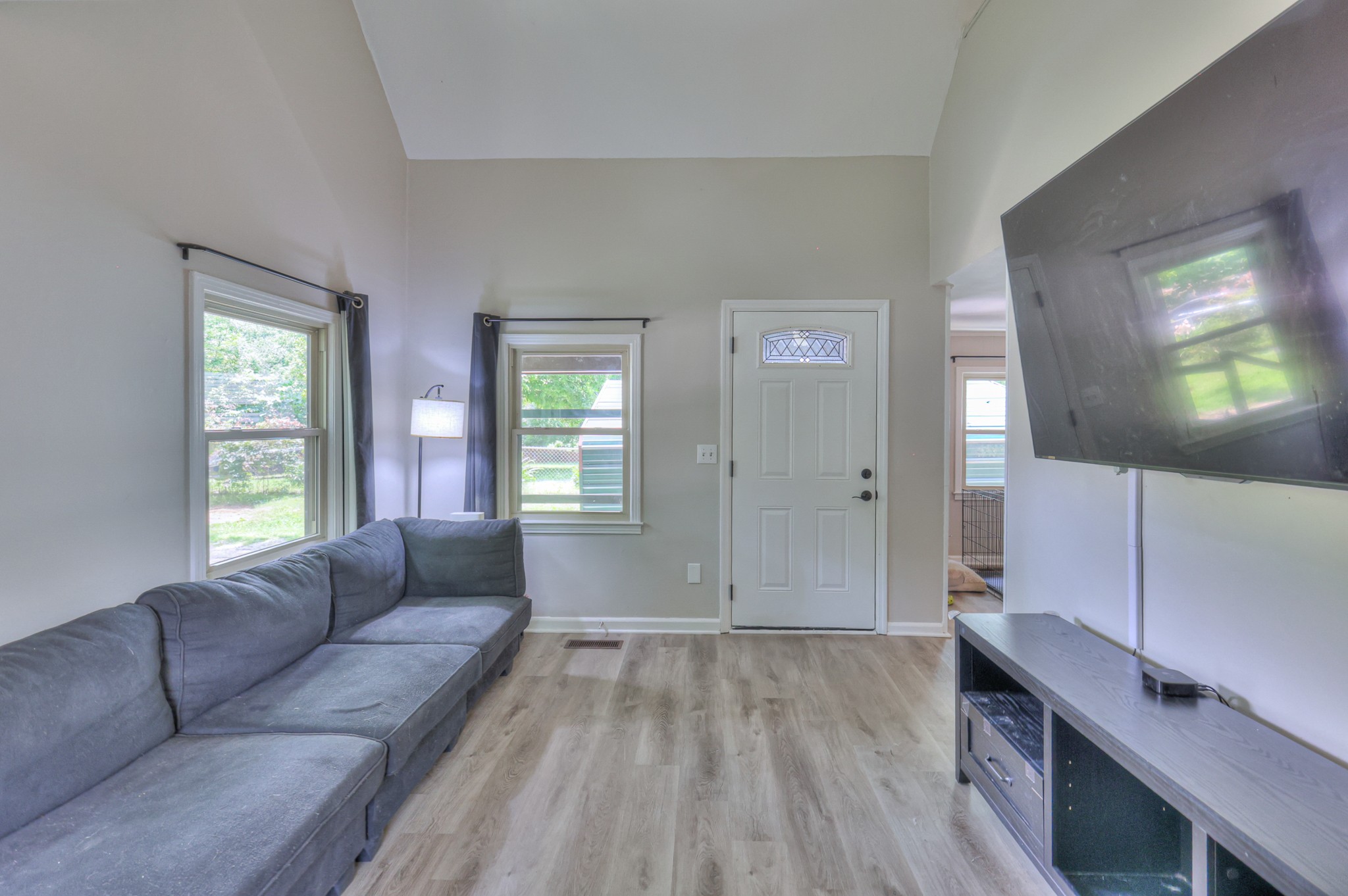 121 Rainbow Cir