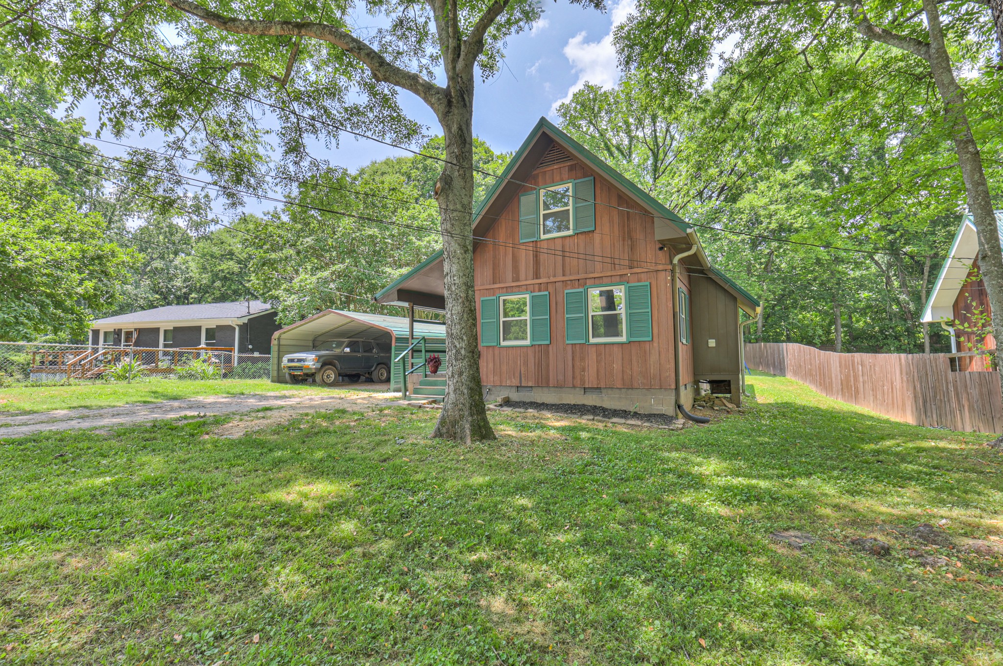 121 Rainbow Cir