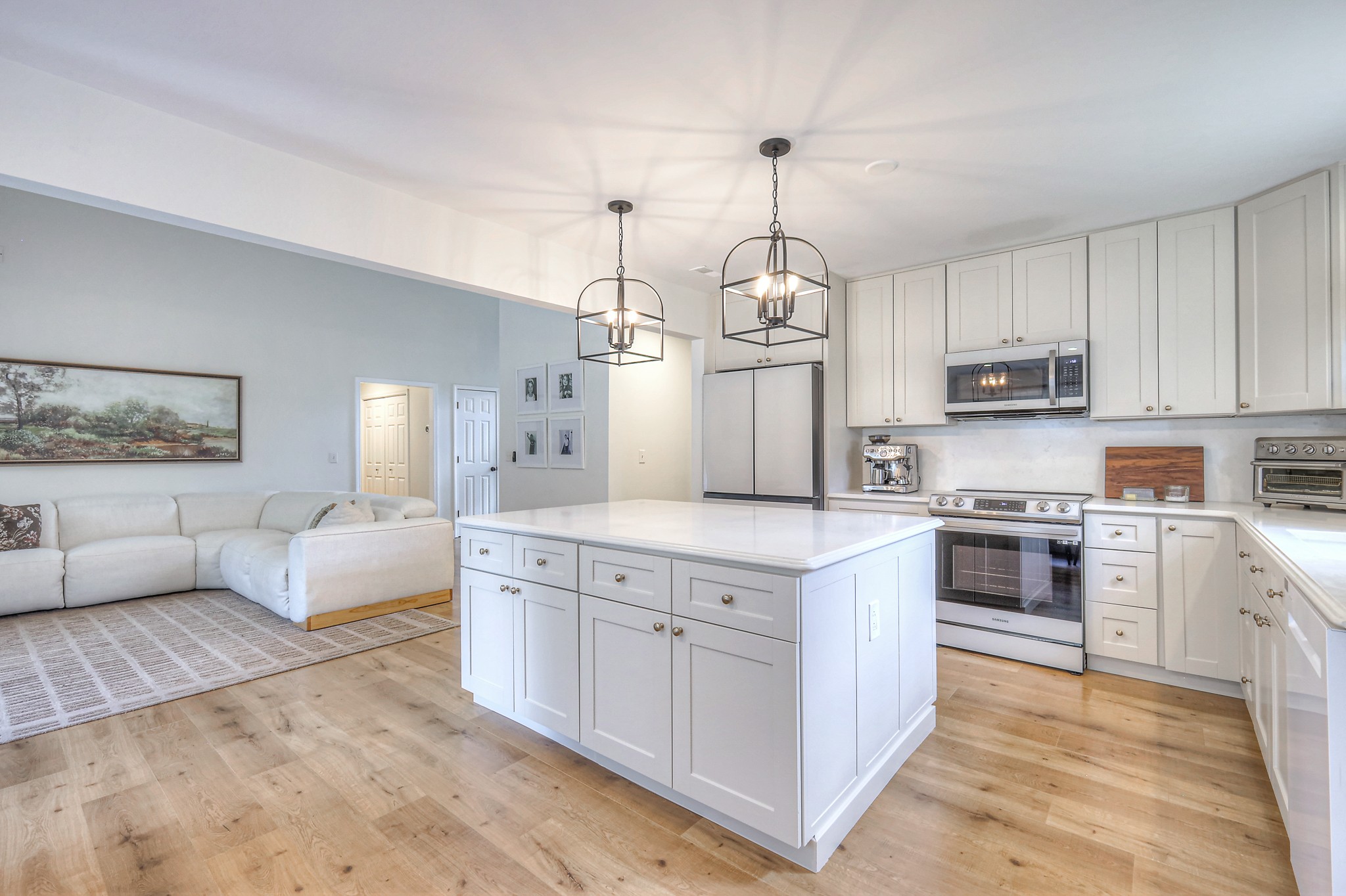 2808 Lafayette Dr