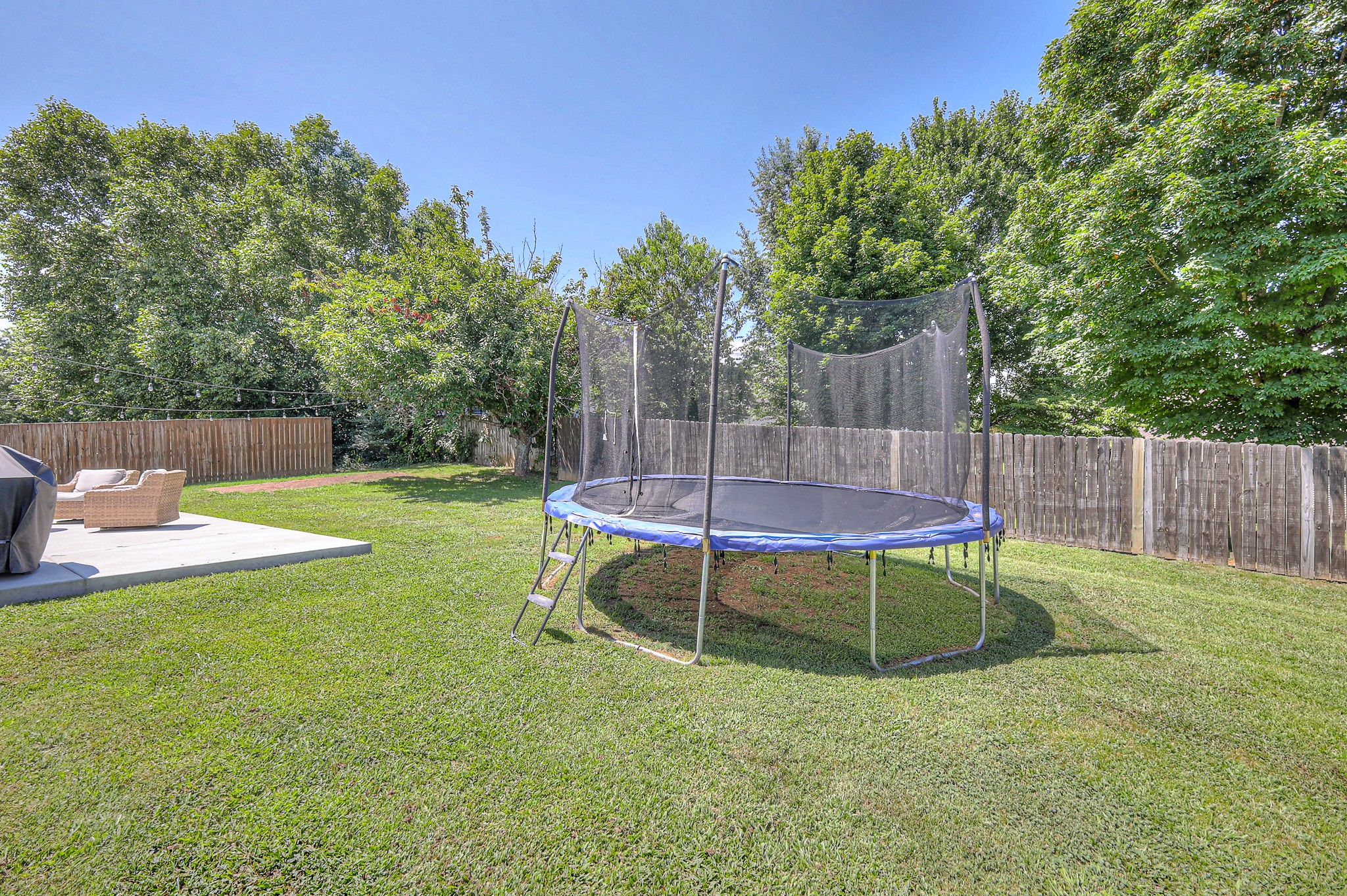 2808 Lafayette Dr