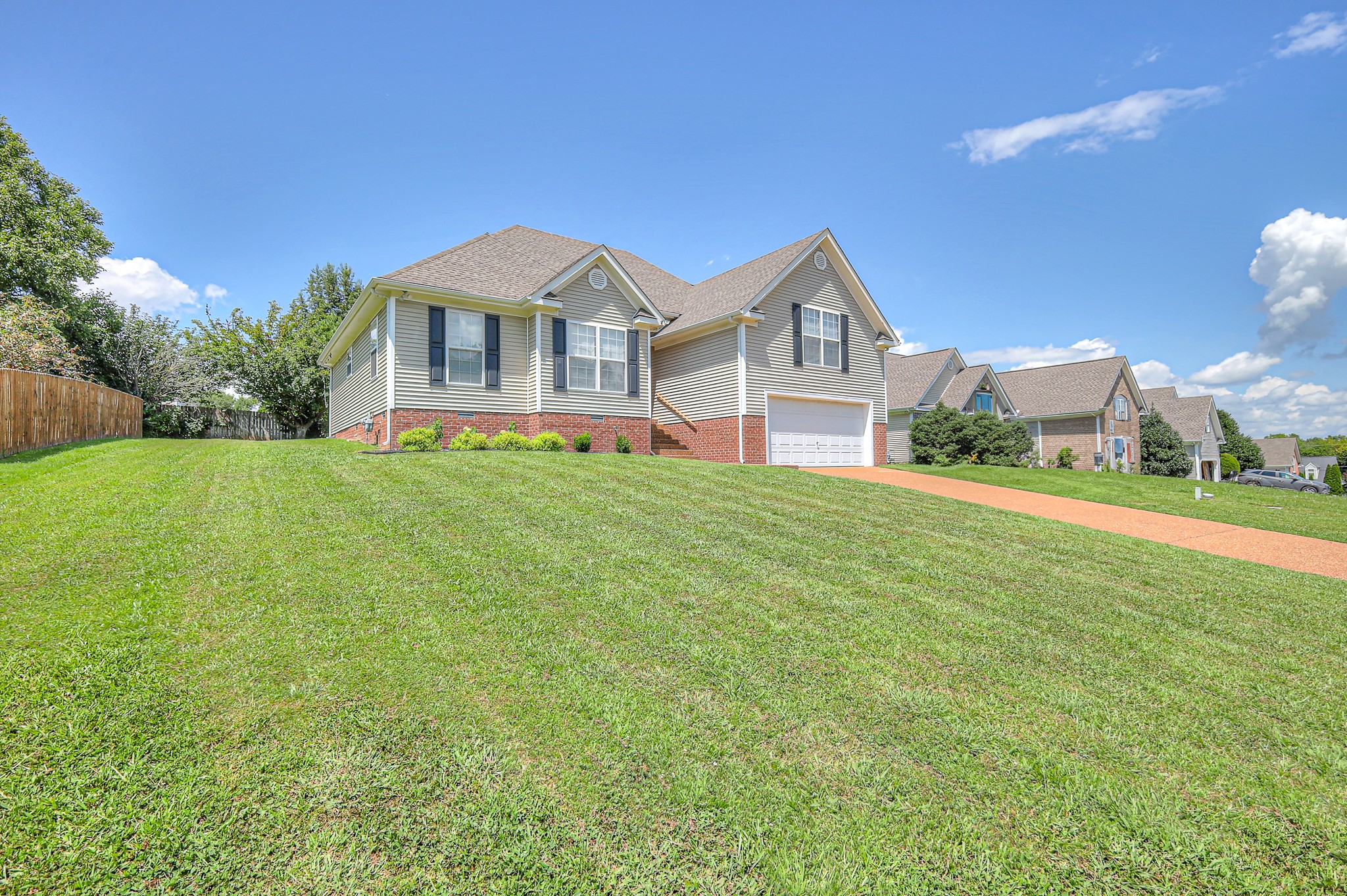 2808 Lafayette Dr