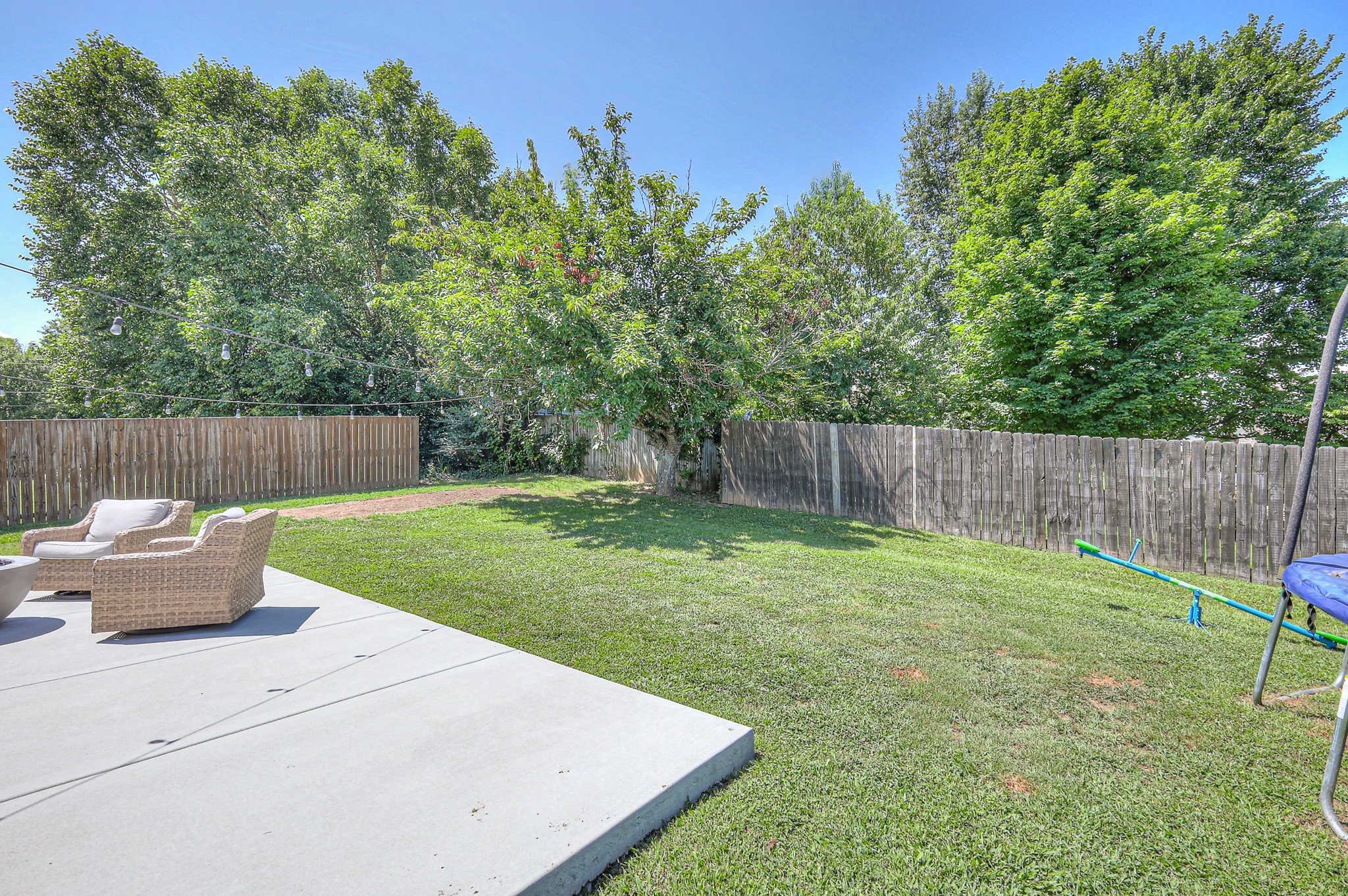 2808 Lafayette Dr
