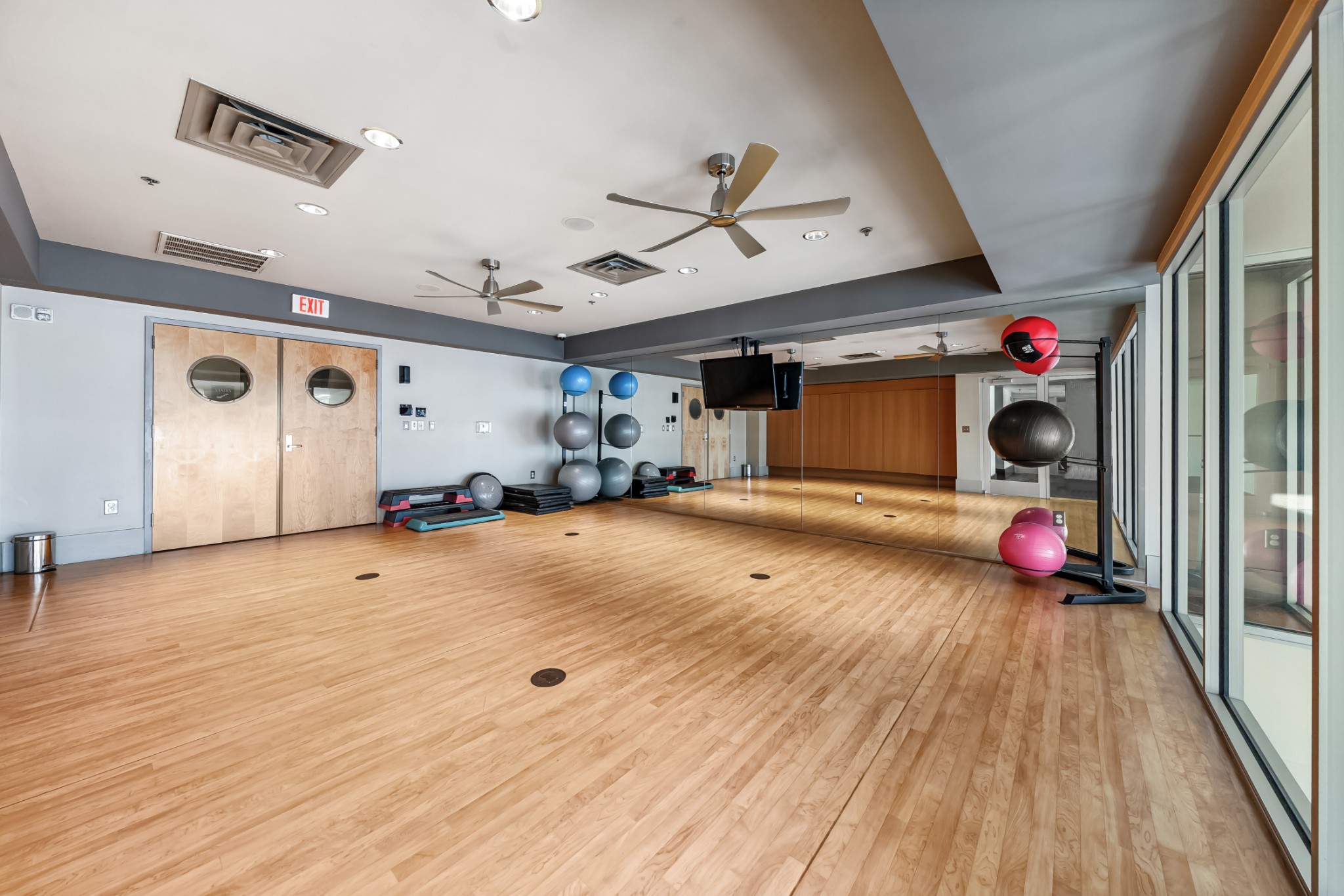 600 12th Ave, S Unit: 902