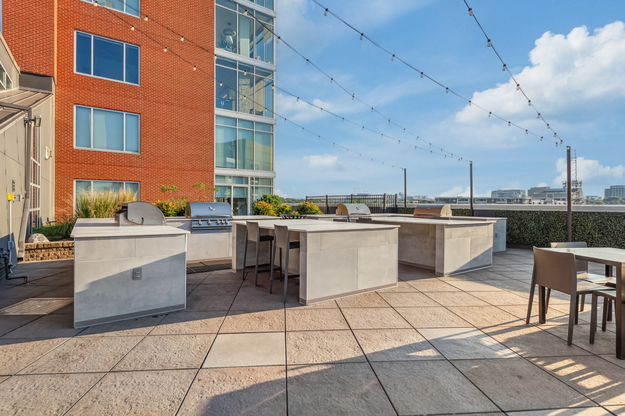 600 12th Ave, S Unit: 902