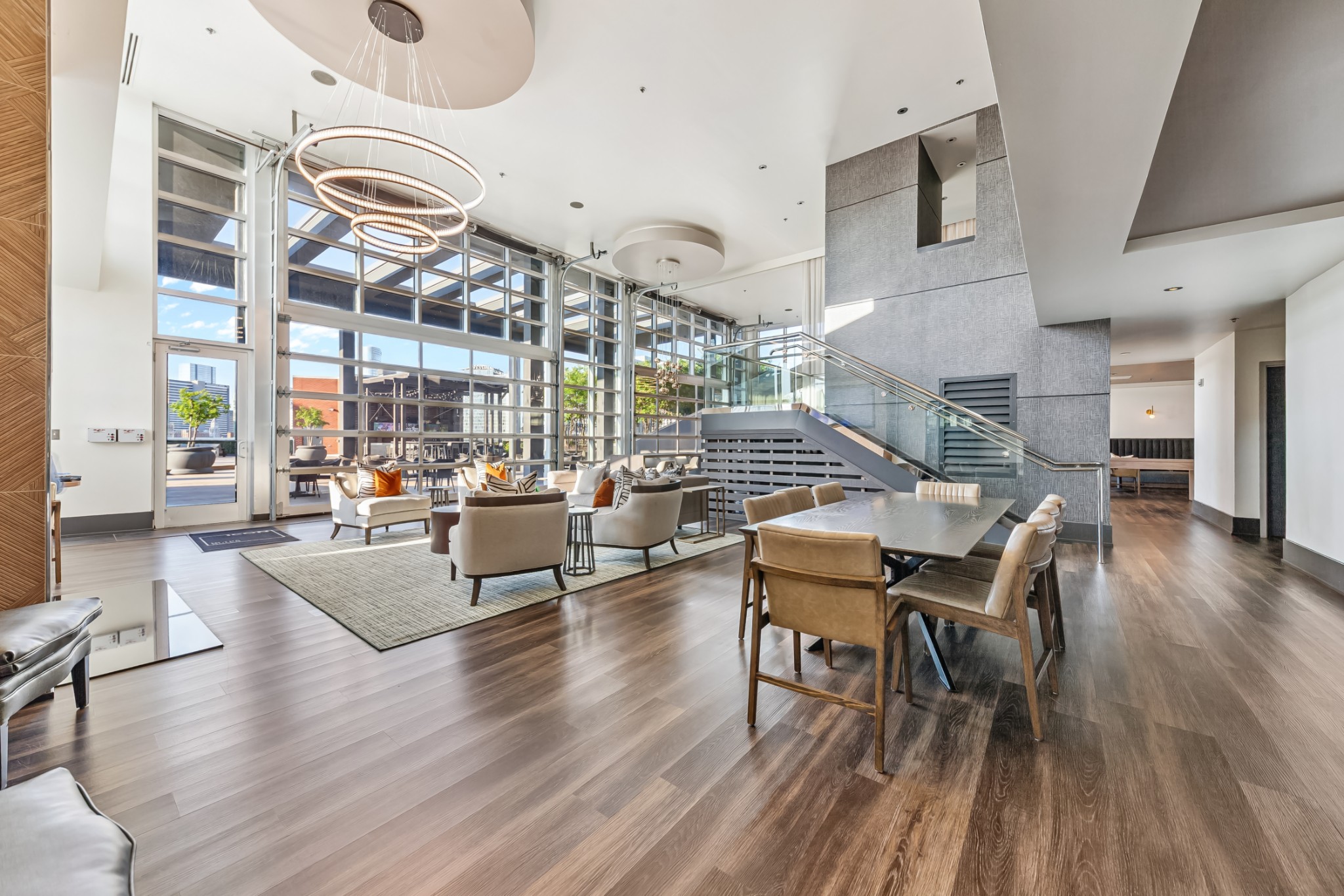 600 12th Ave, S Unit: 902