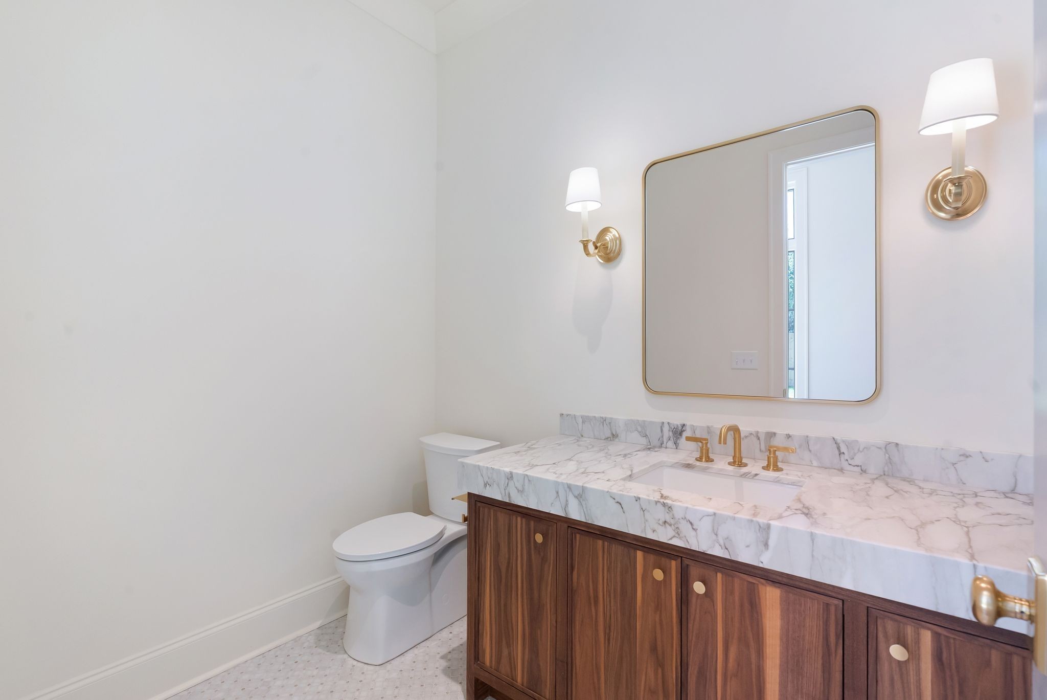 111 Keyway Dr