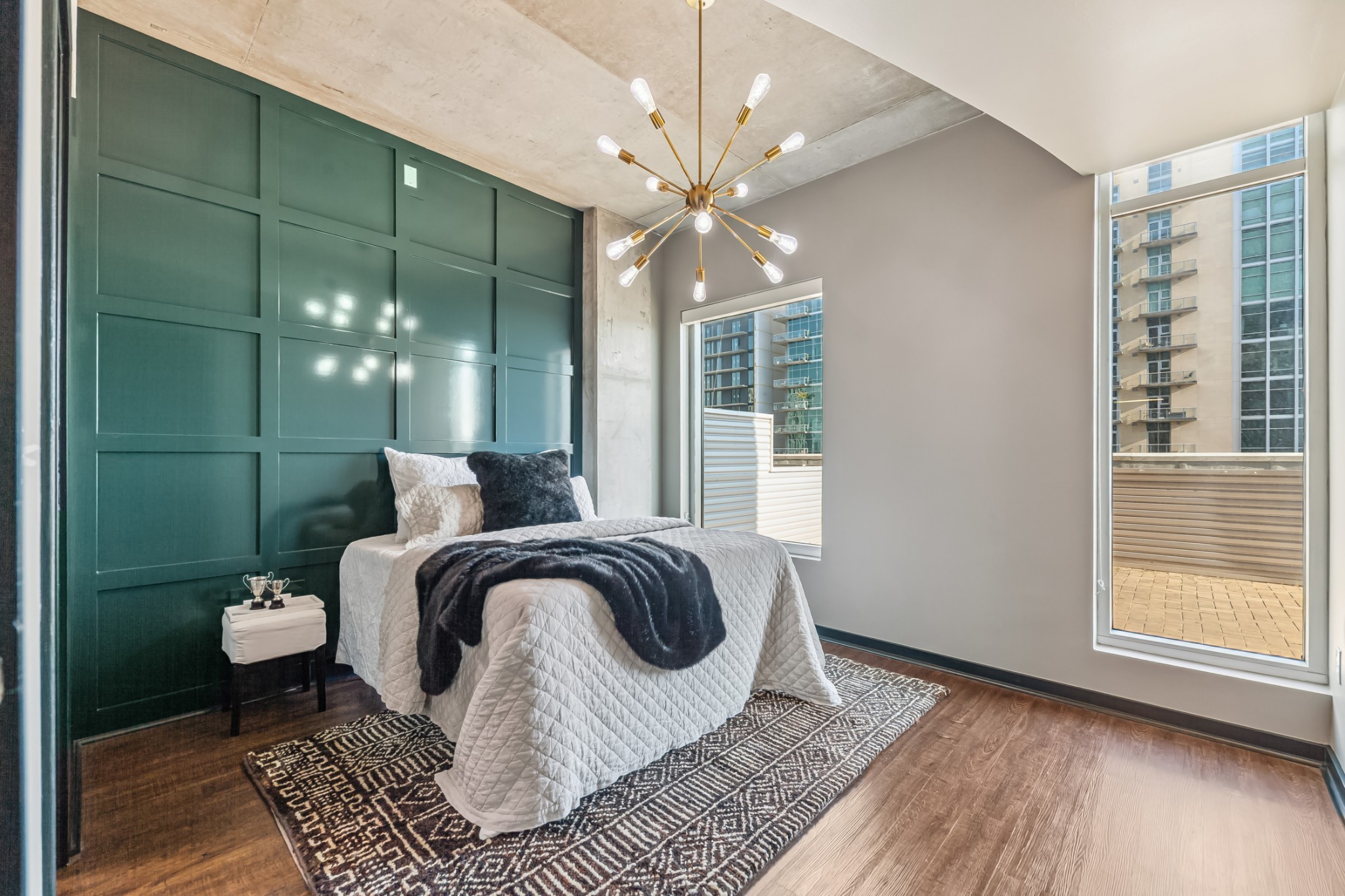 600 12th Ave, S Unit: 902