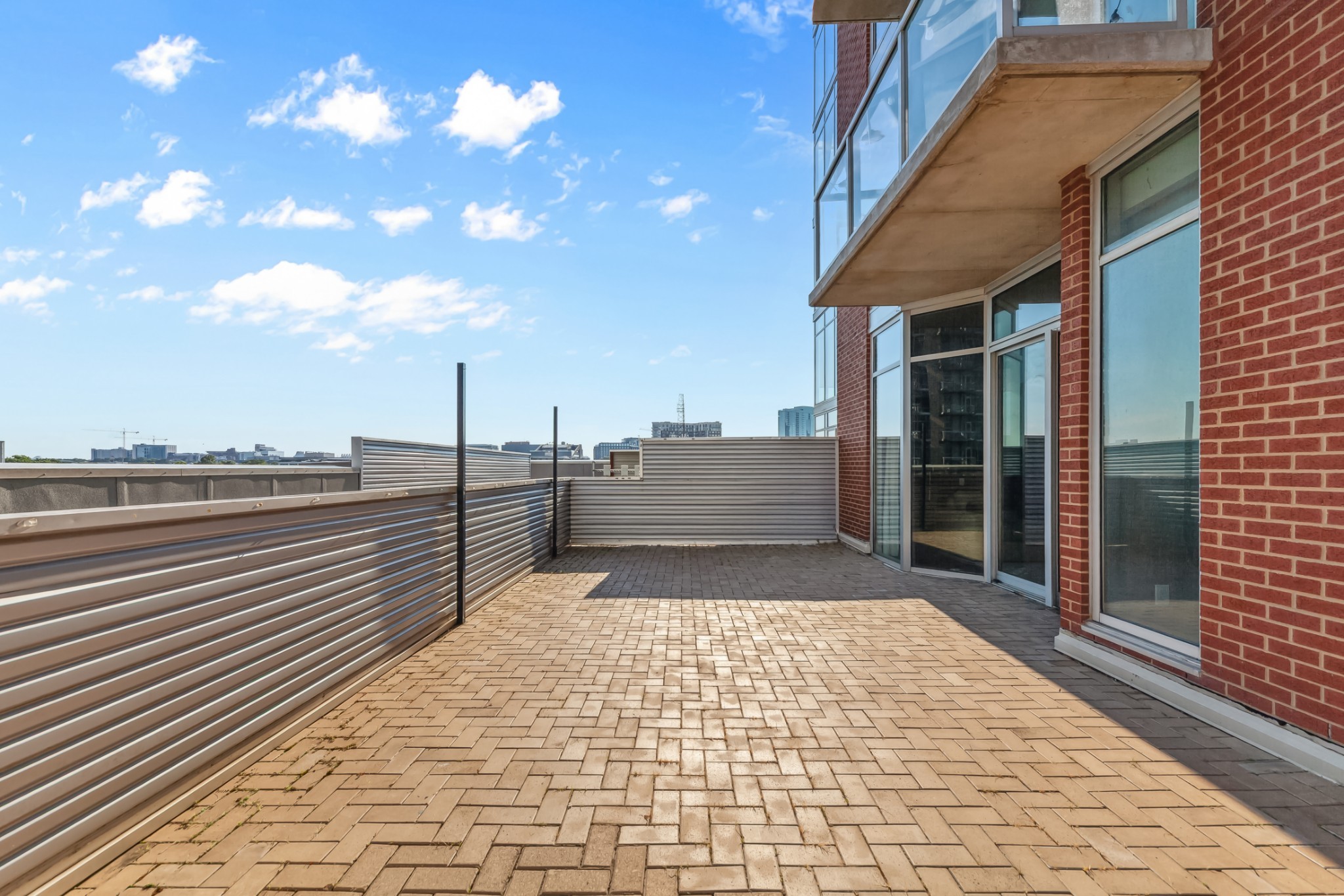 600 12th Ave, S Unit: 902