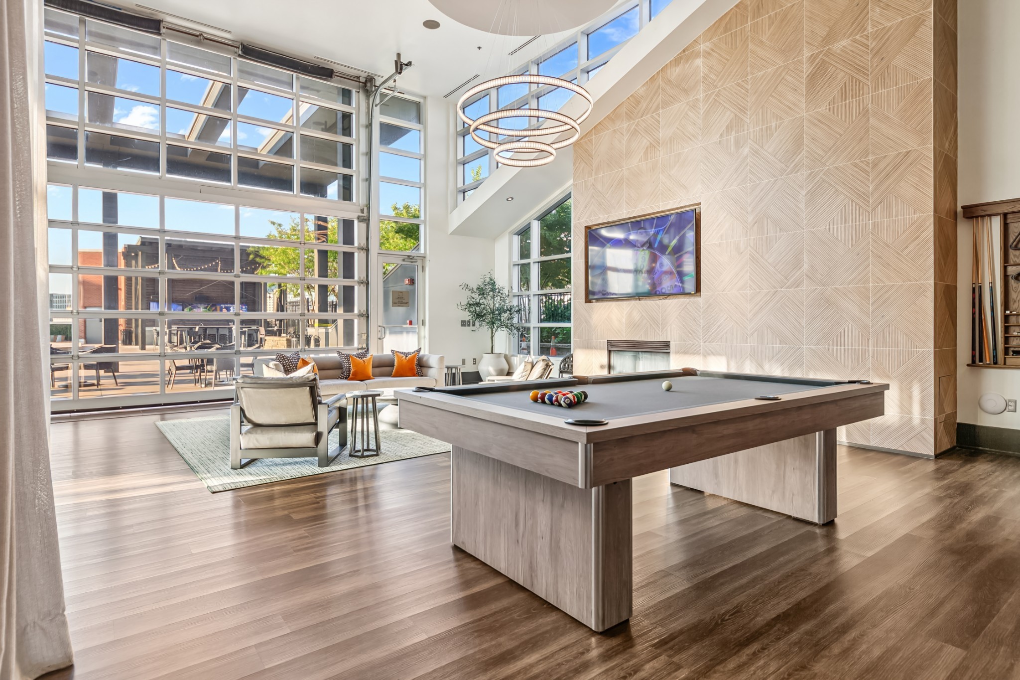 600 12th Ave, S Unit: 902