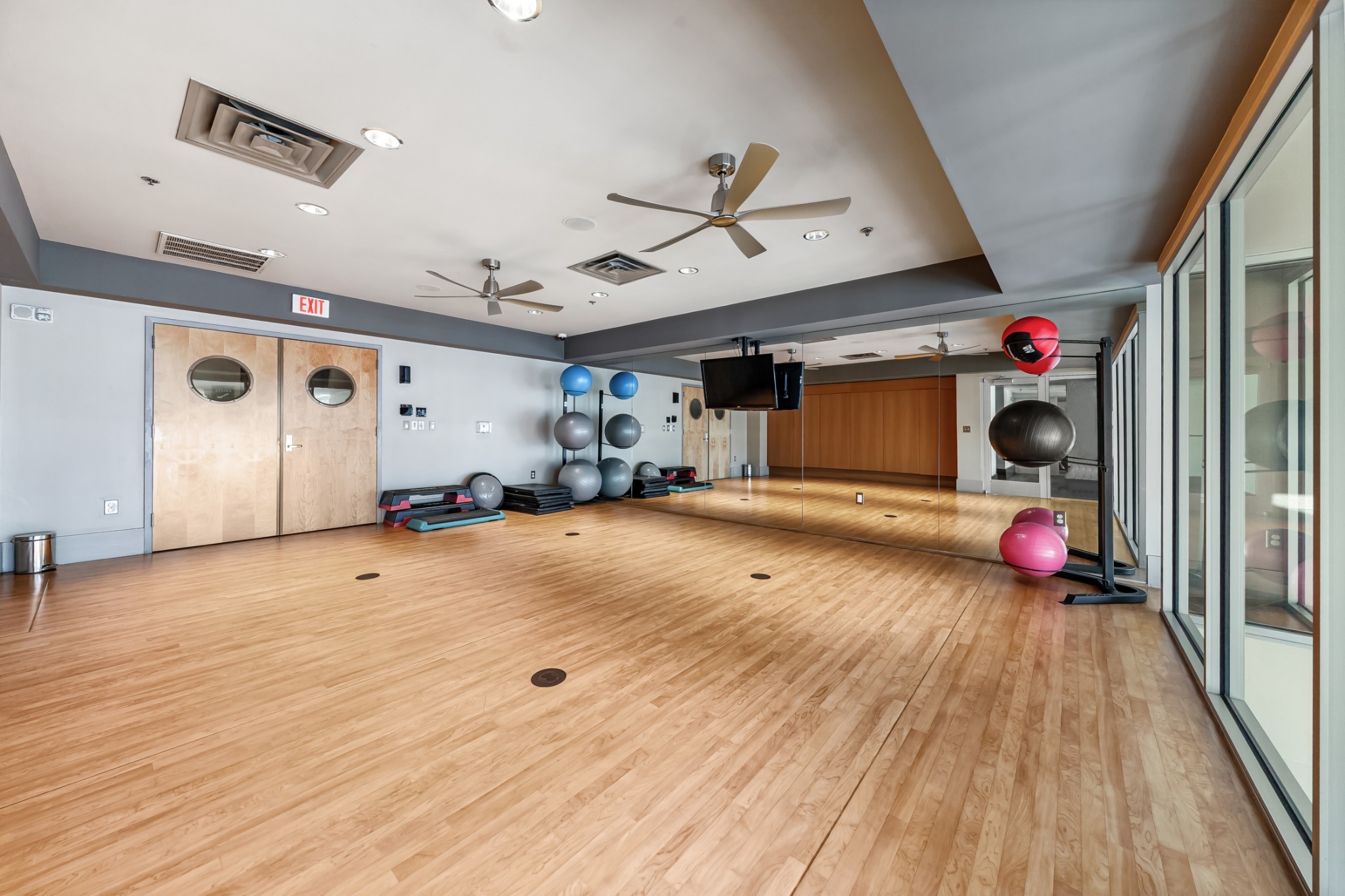 600 12th Ave, S Unit: 902