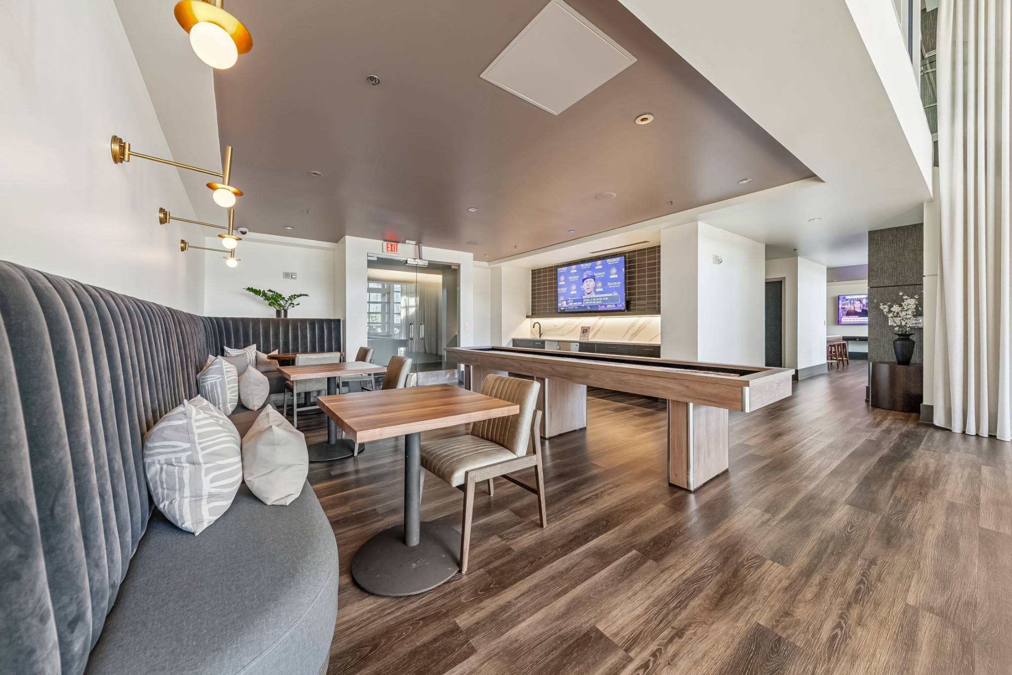 600 12th Ave, S Unit: 902