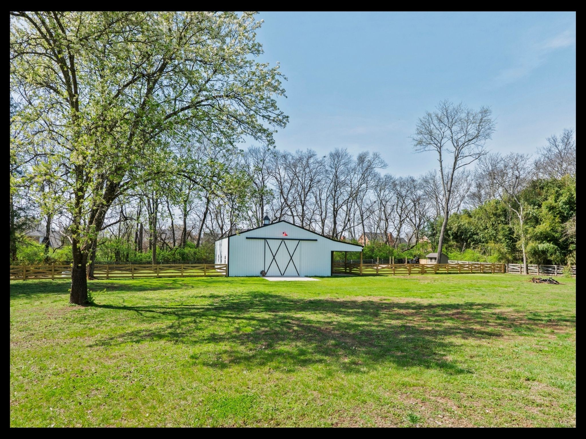 202 Deerfield Ln