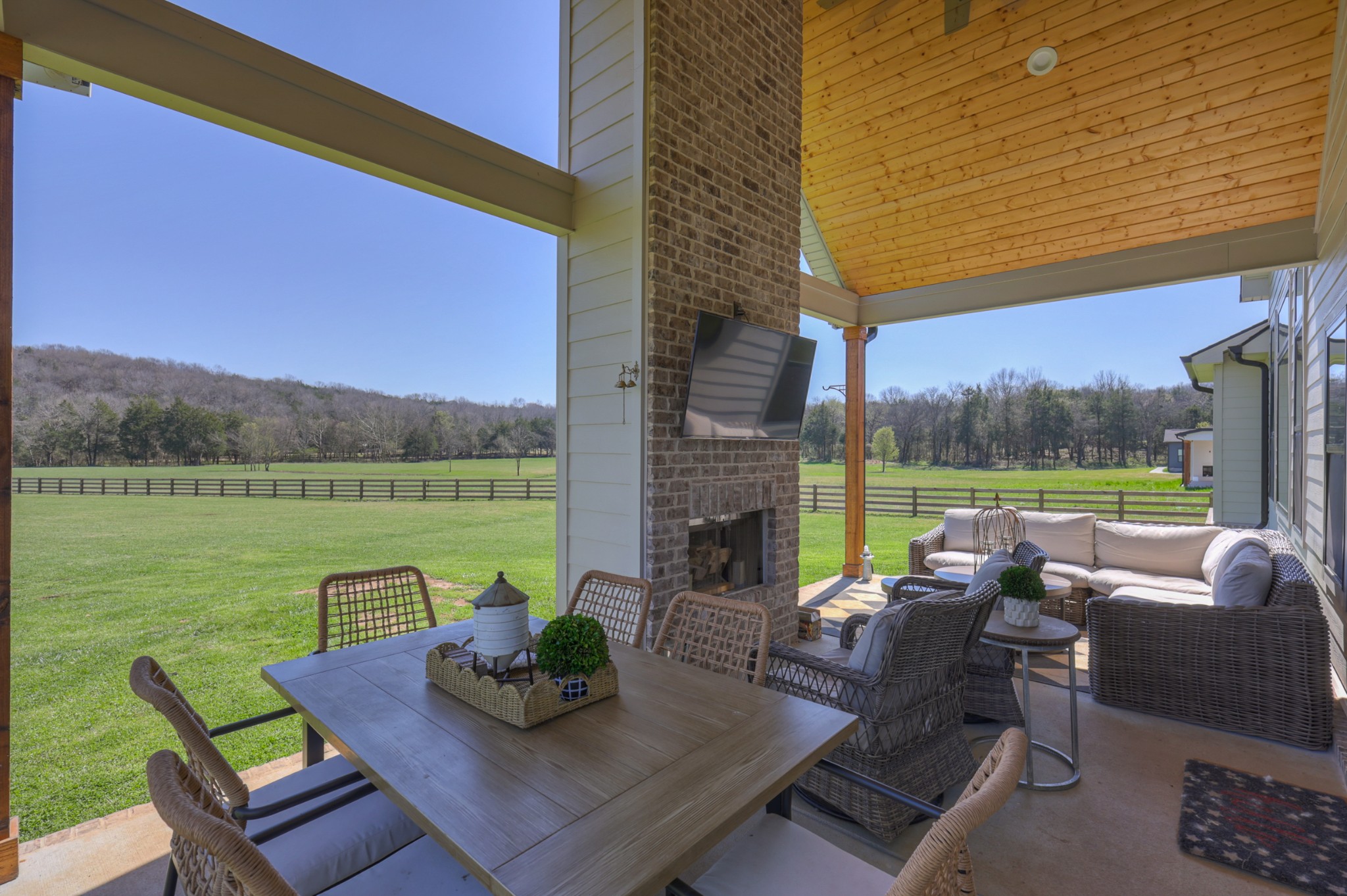 4110 Chicken Rd
