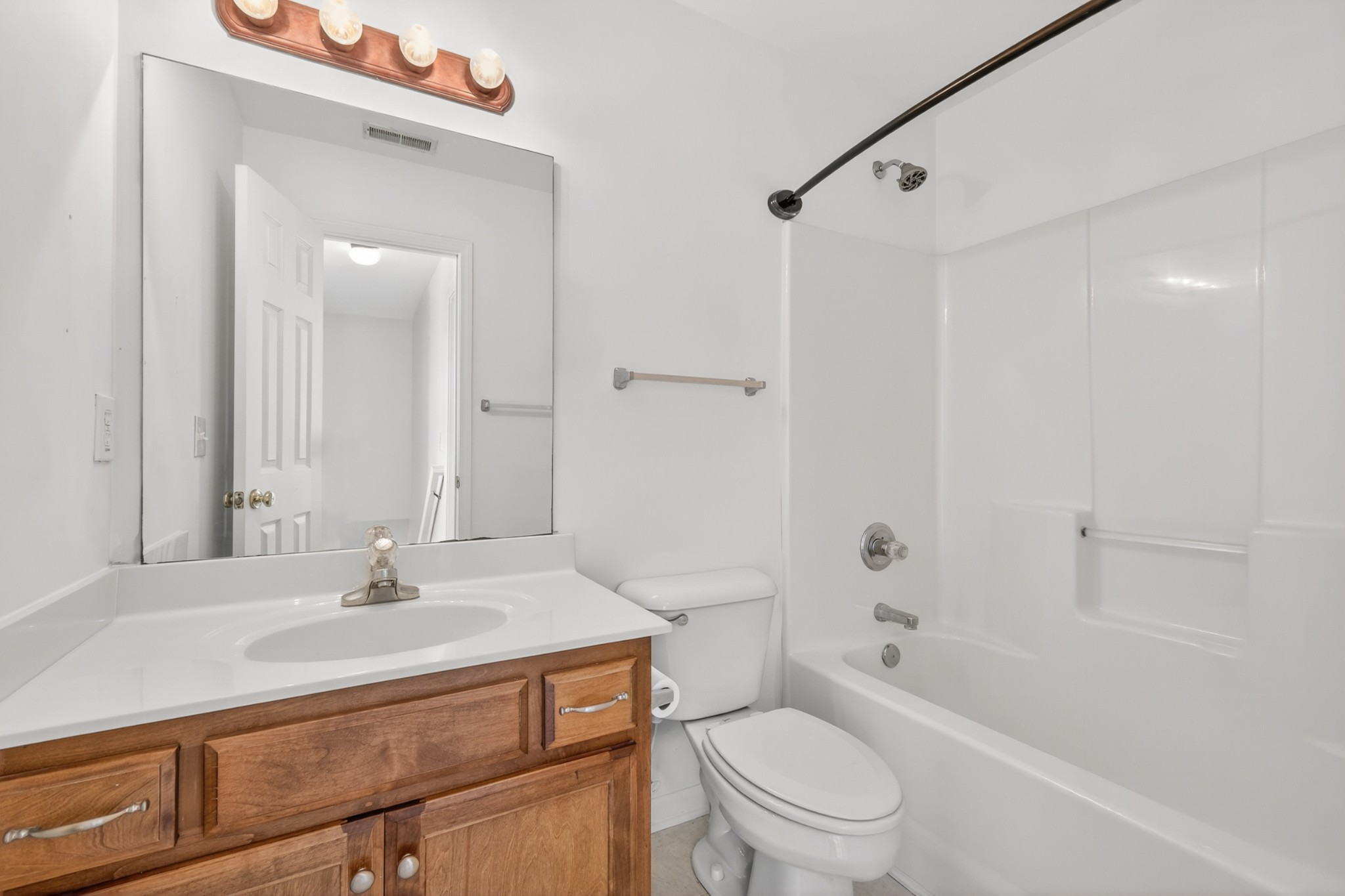 1329 Branchside Ct
