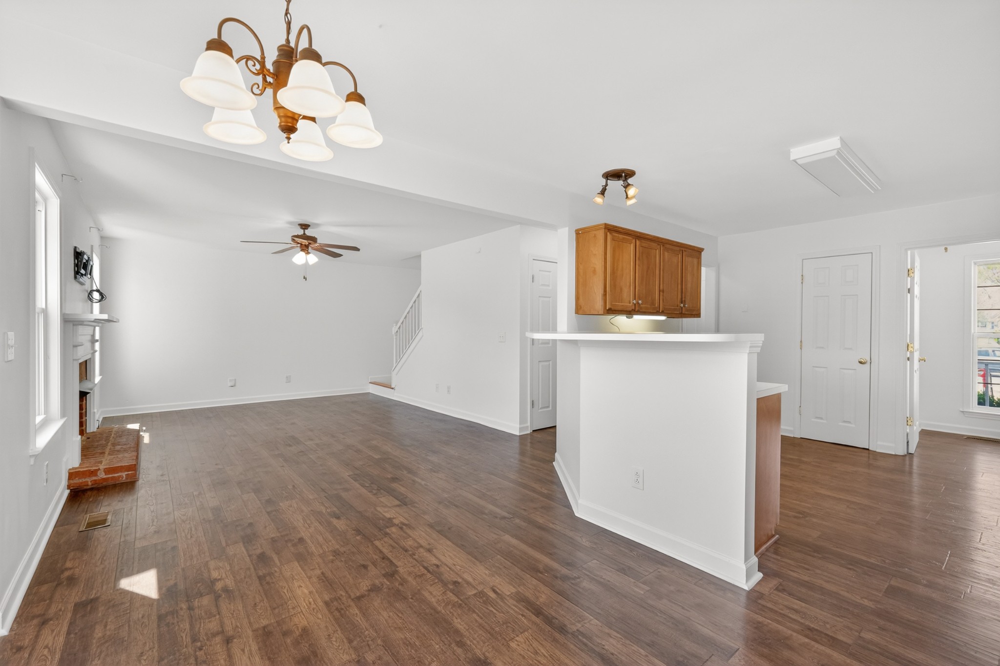 1329 Branchside Ct