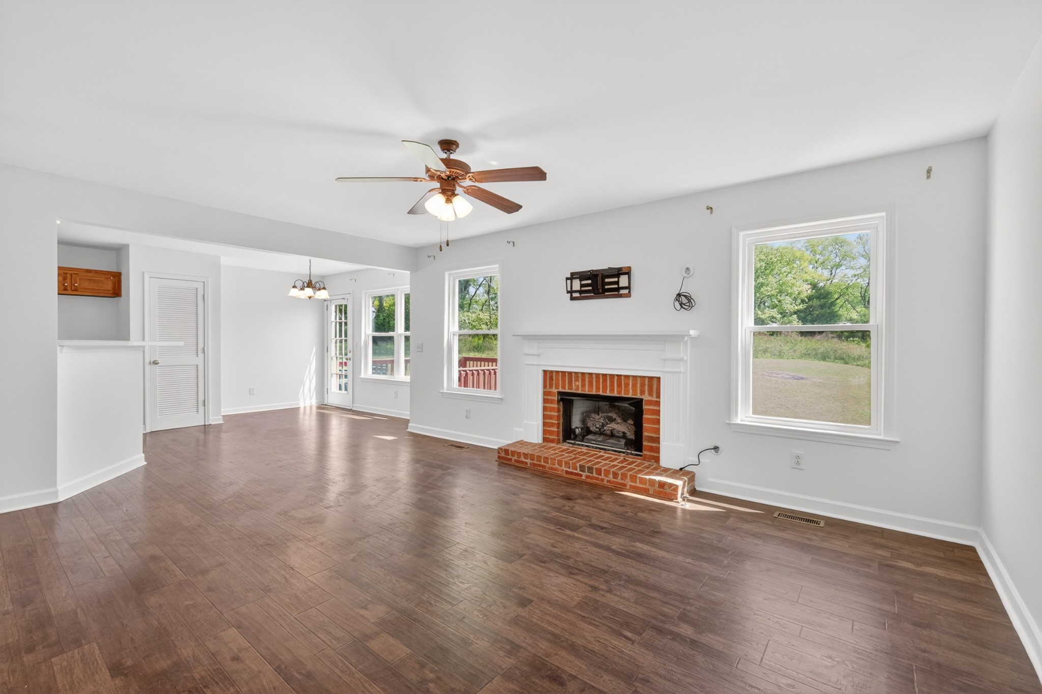 1329 Branchside Ct