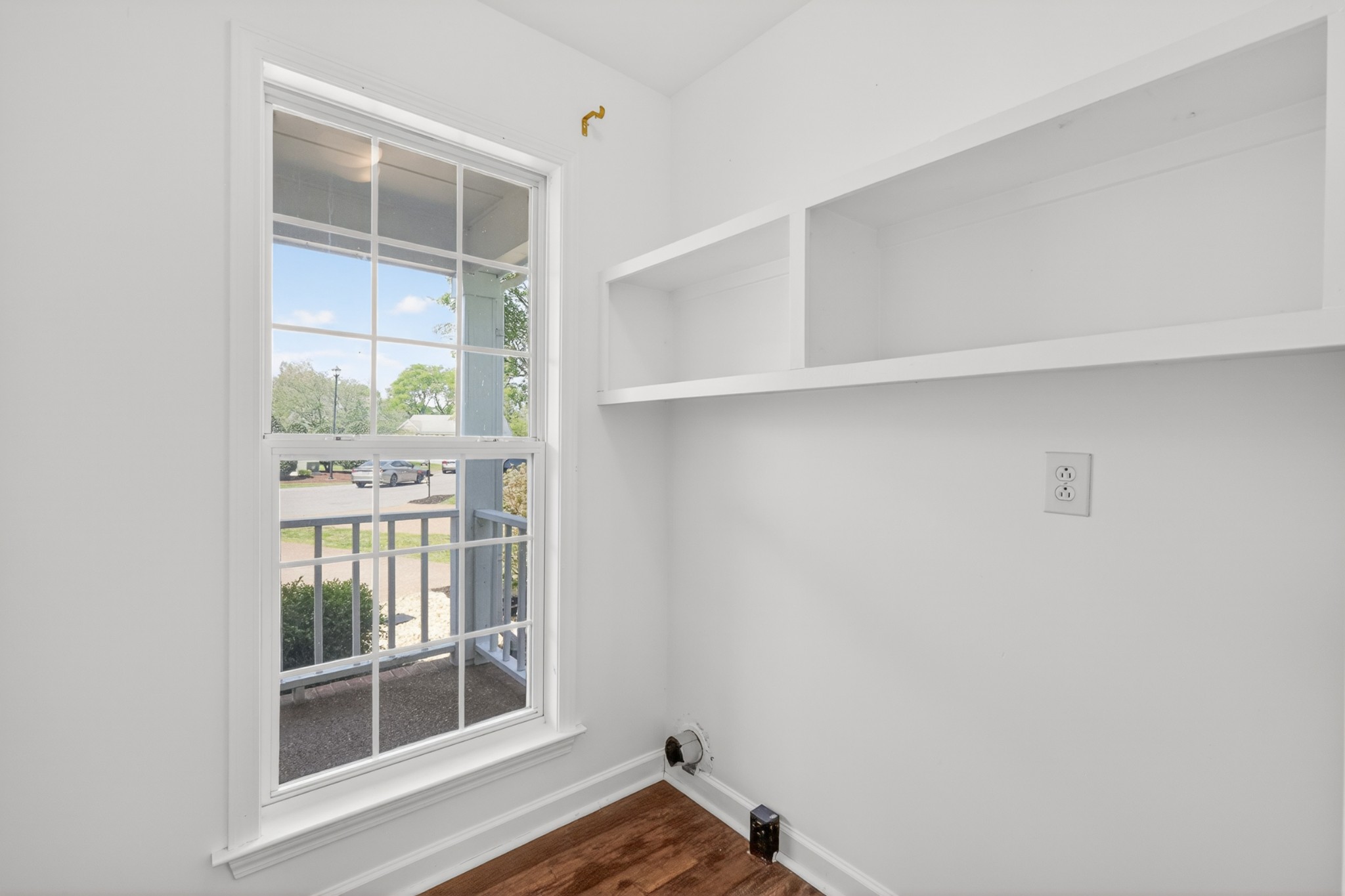 1329 Branchside Ct