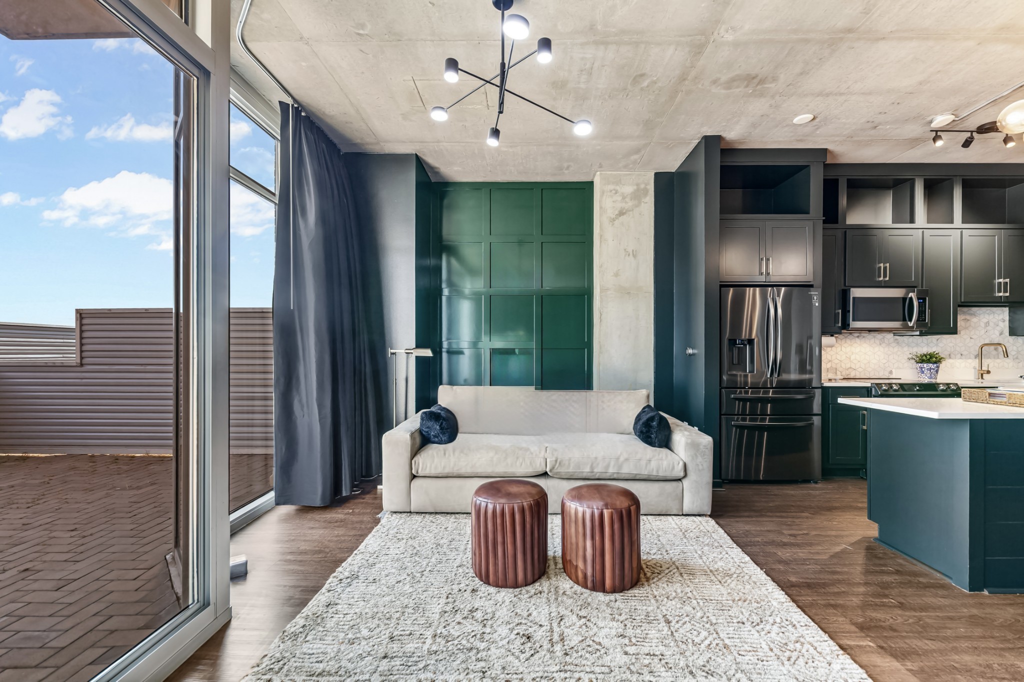 600 12th Ave, S Unit: 902