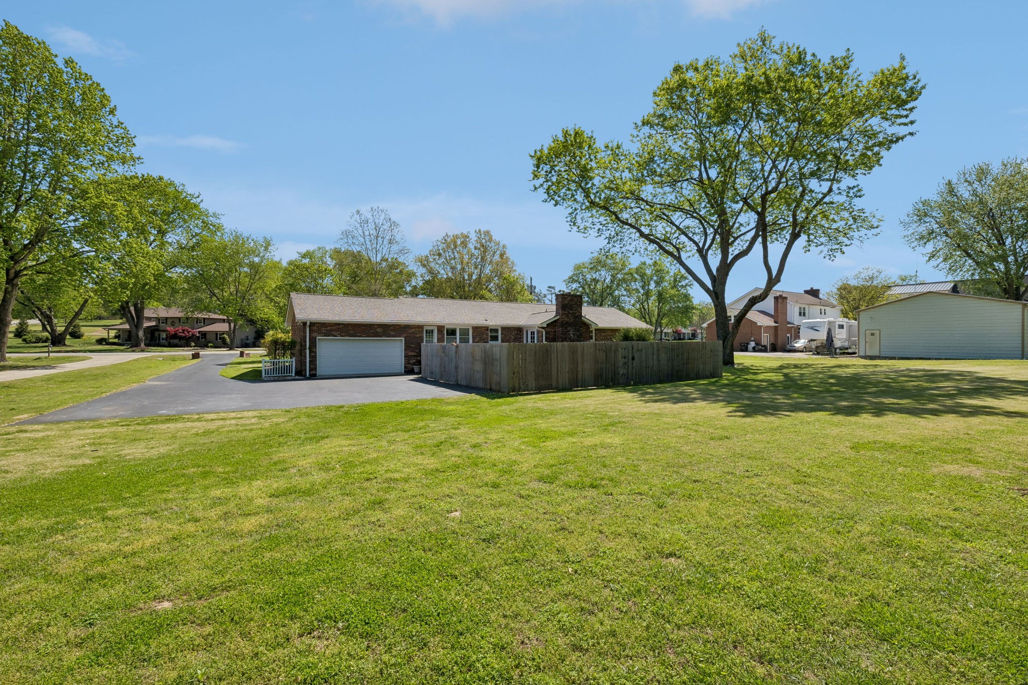 1002 Shannon Ln