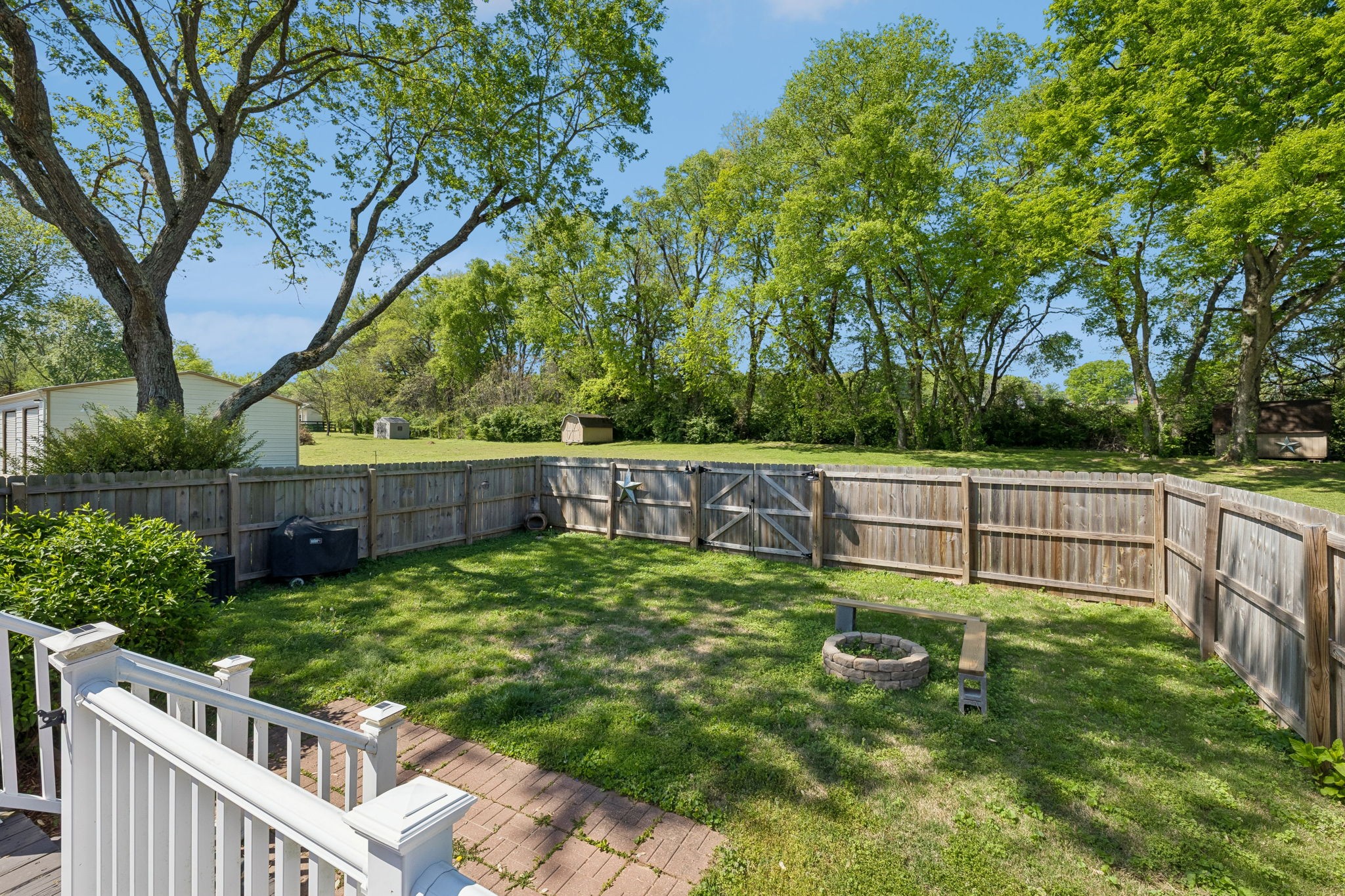 1002 Shannon Ln
