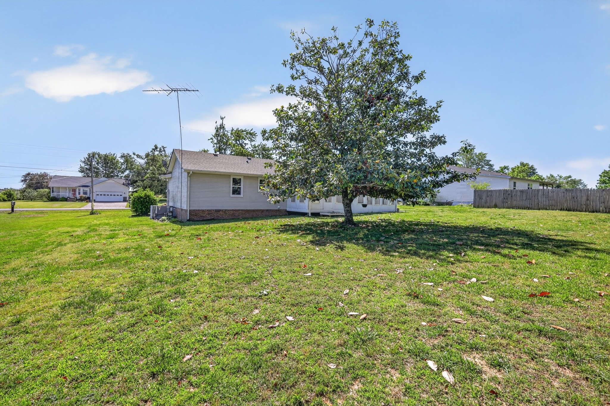 630 Edgefield Dr