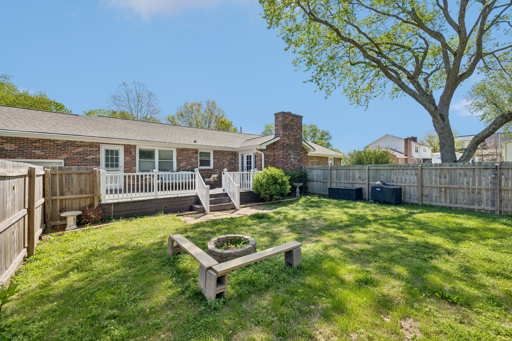1002 Shannon Ln