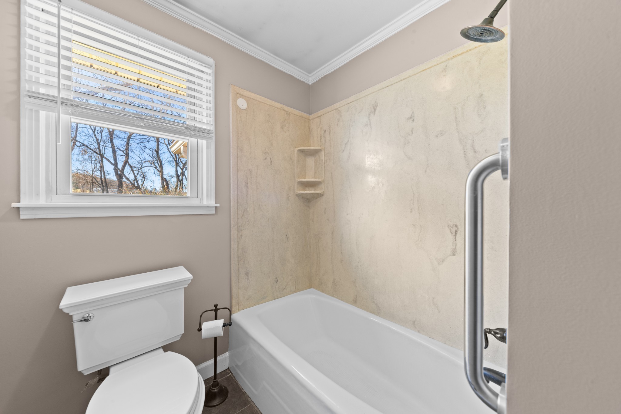 1002 Shannon Ln
