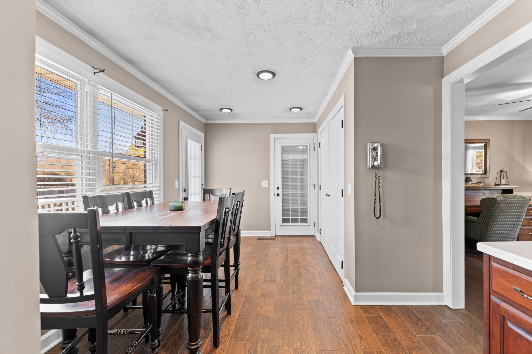 1002 Shannon Ln