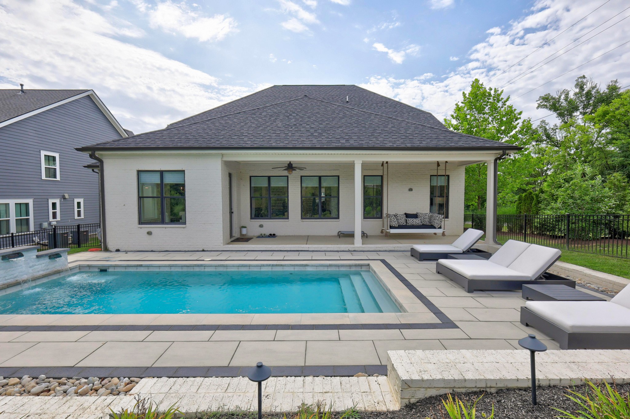 7100 Neills Branch Dr