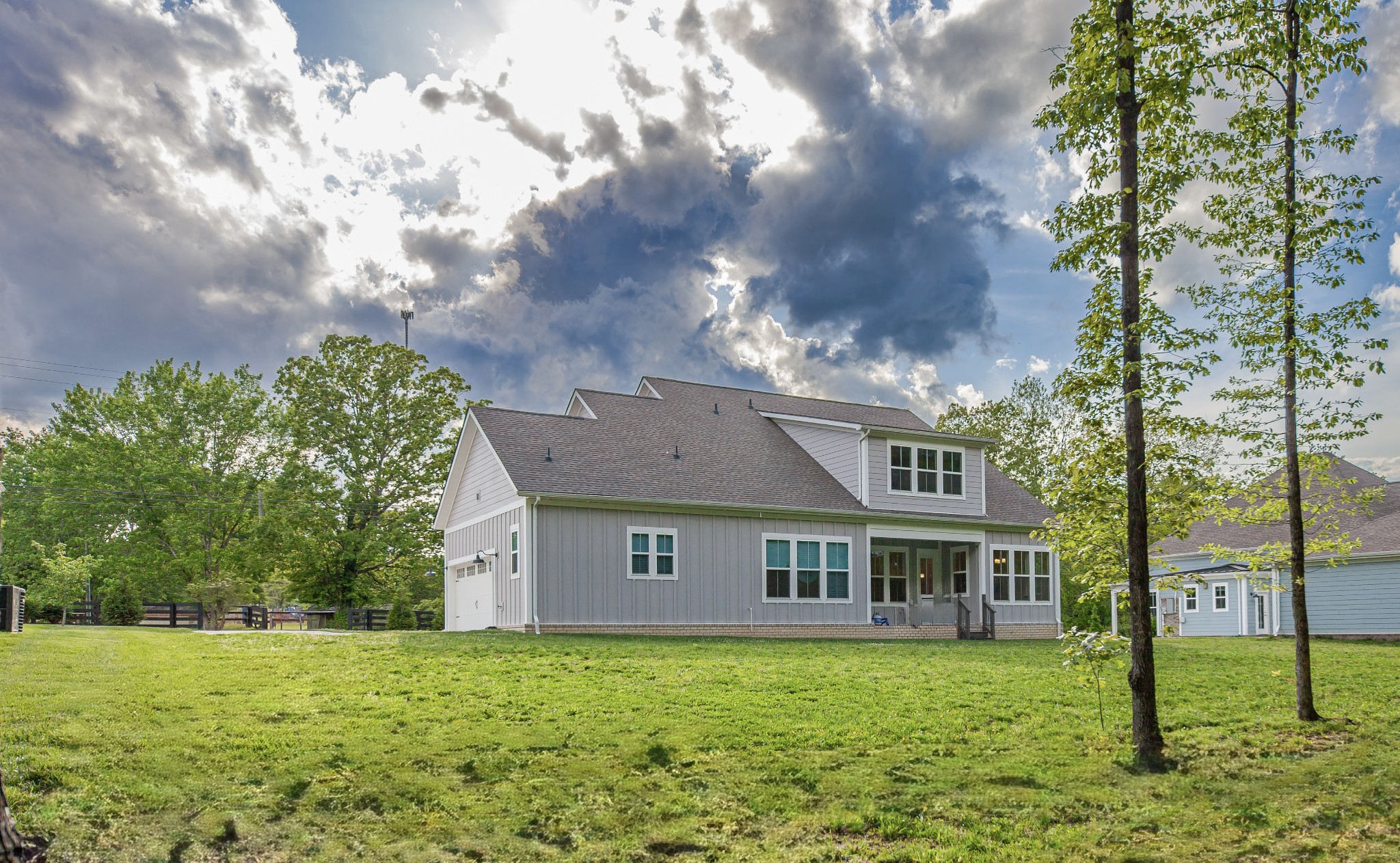 7207 Lake Rd