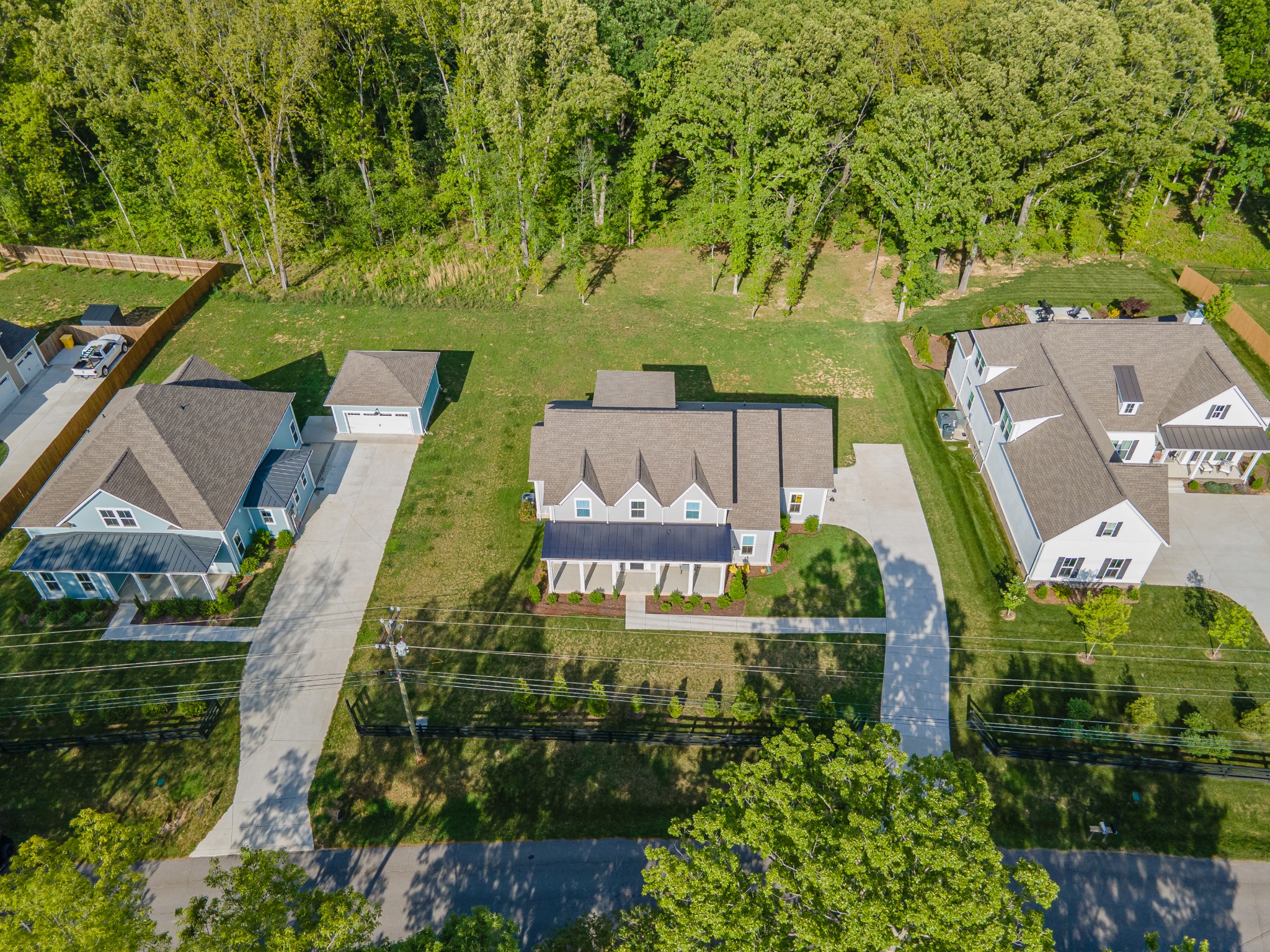 7207 Lake Rd
