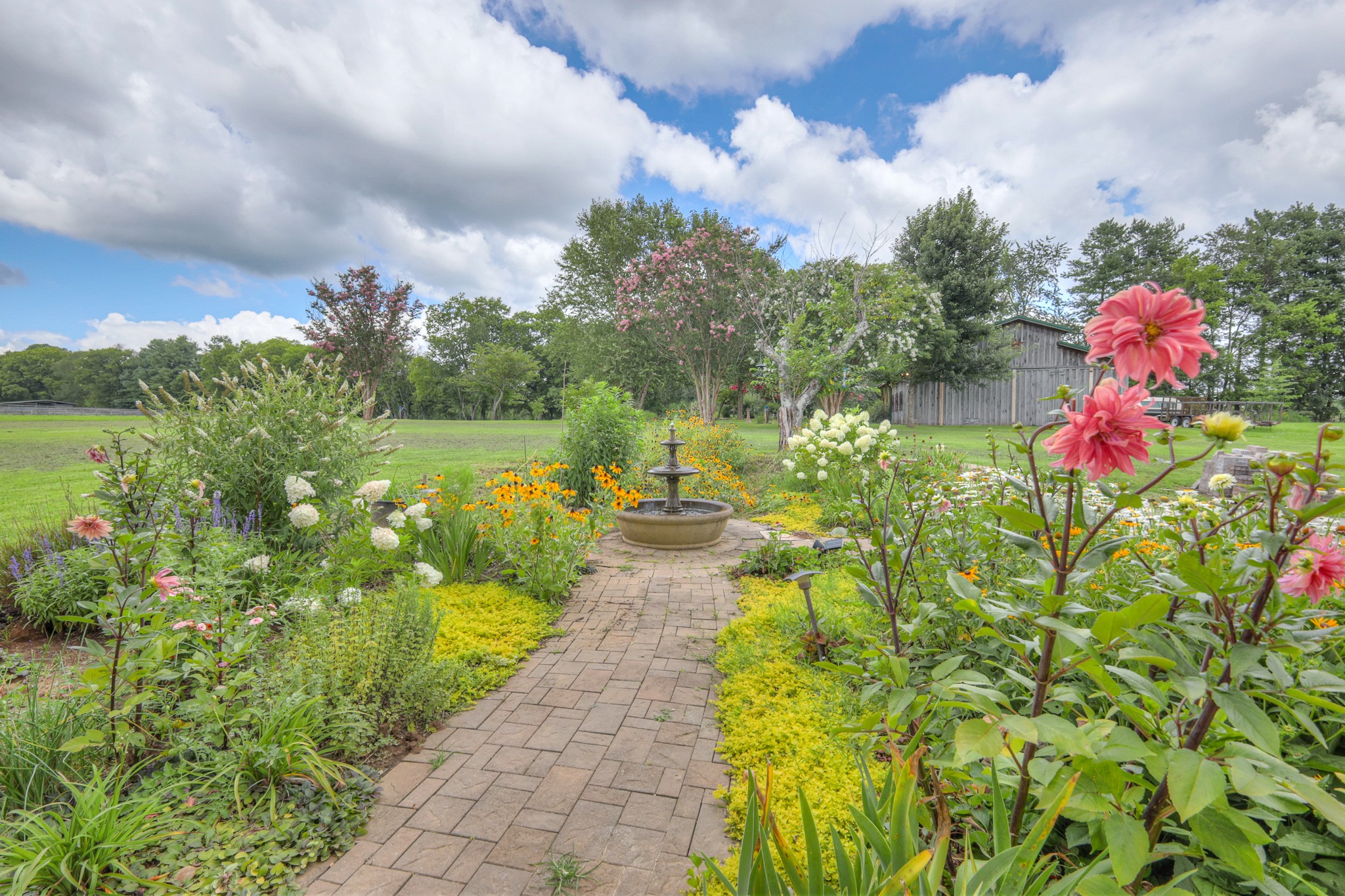 1110 Sequoya Trl