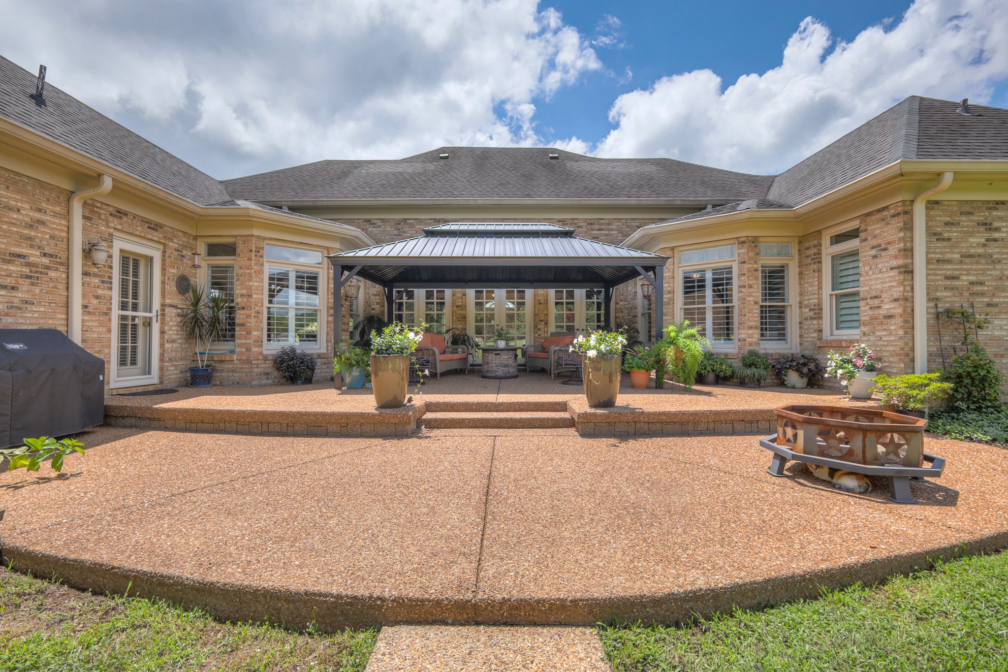 1110 Sequoya Trl