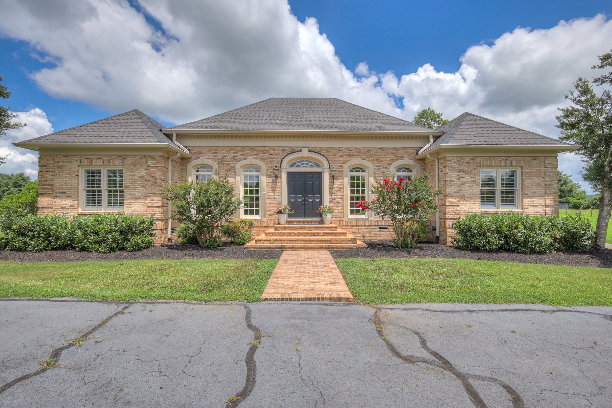1110 Sequoya Trl