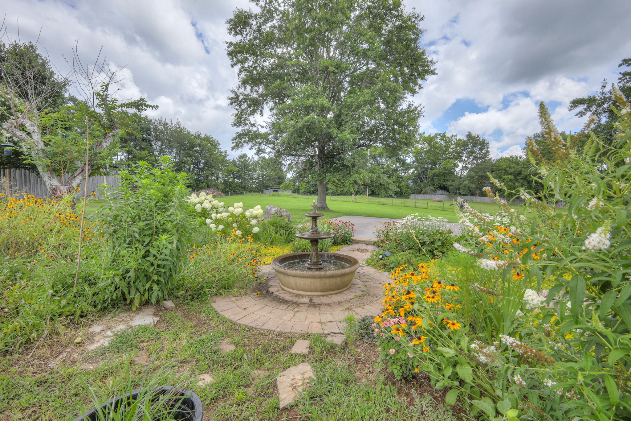 1110 Sequoya Trl