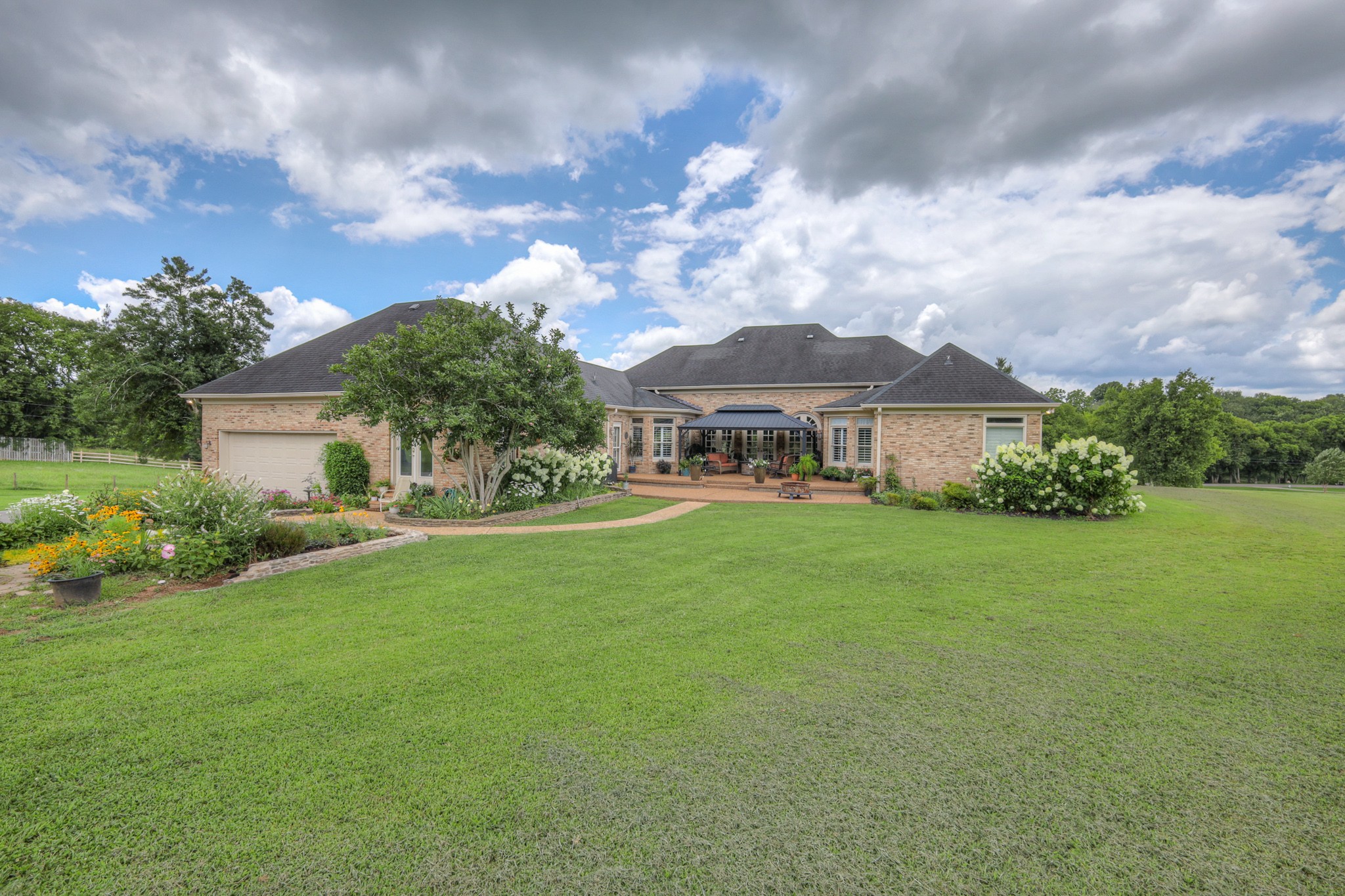 1110 Sequoya Trl