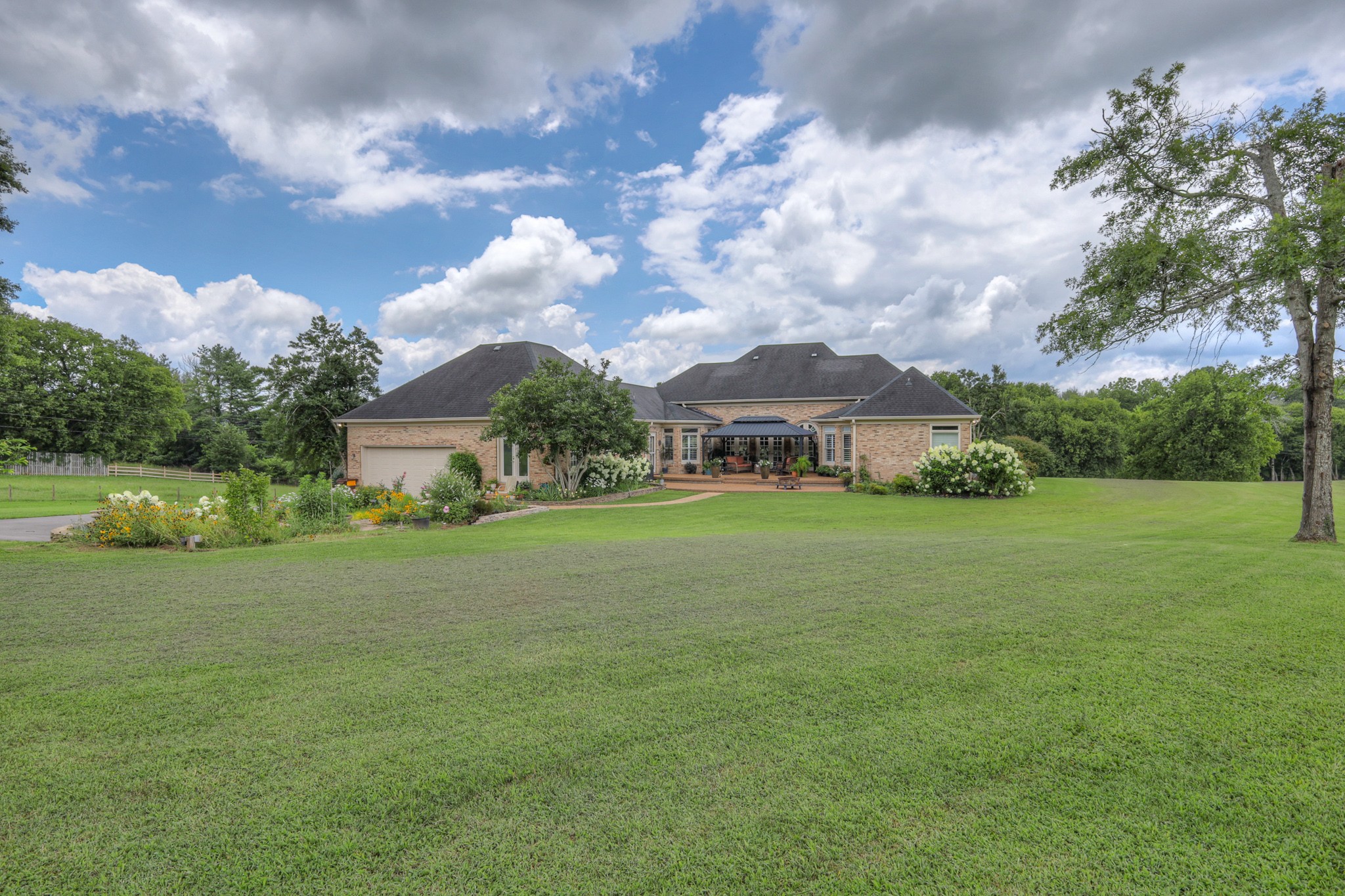 1110 Sequoya Trl