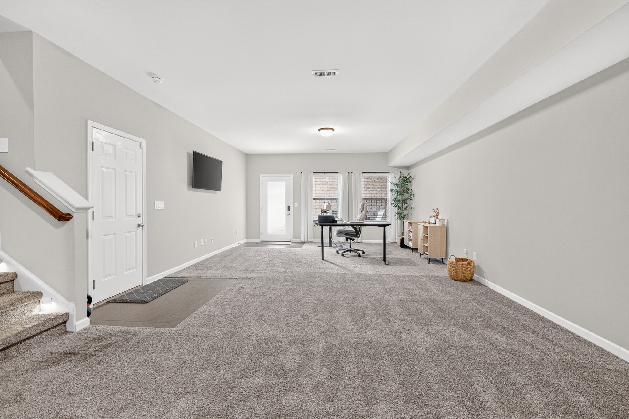 921 Holgate Ct