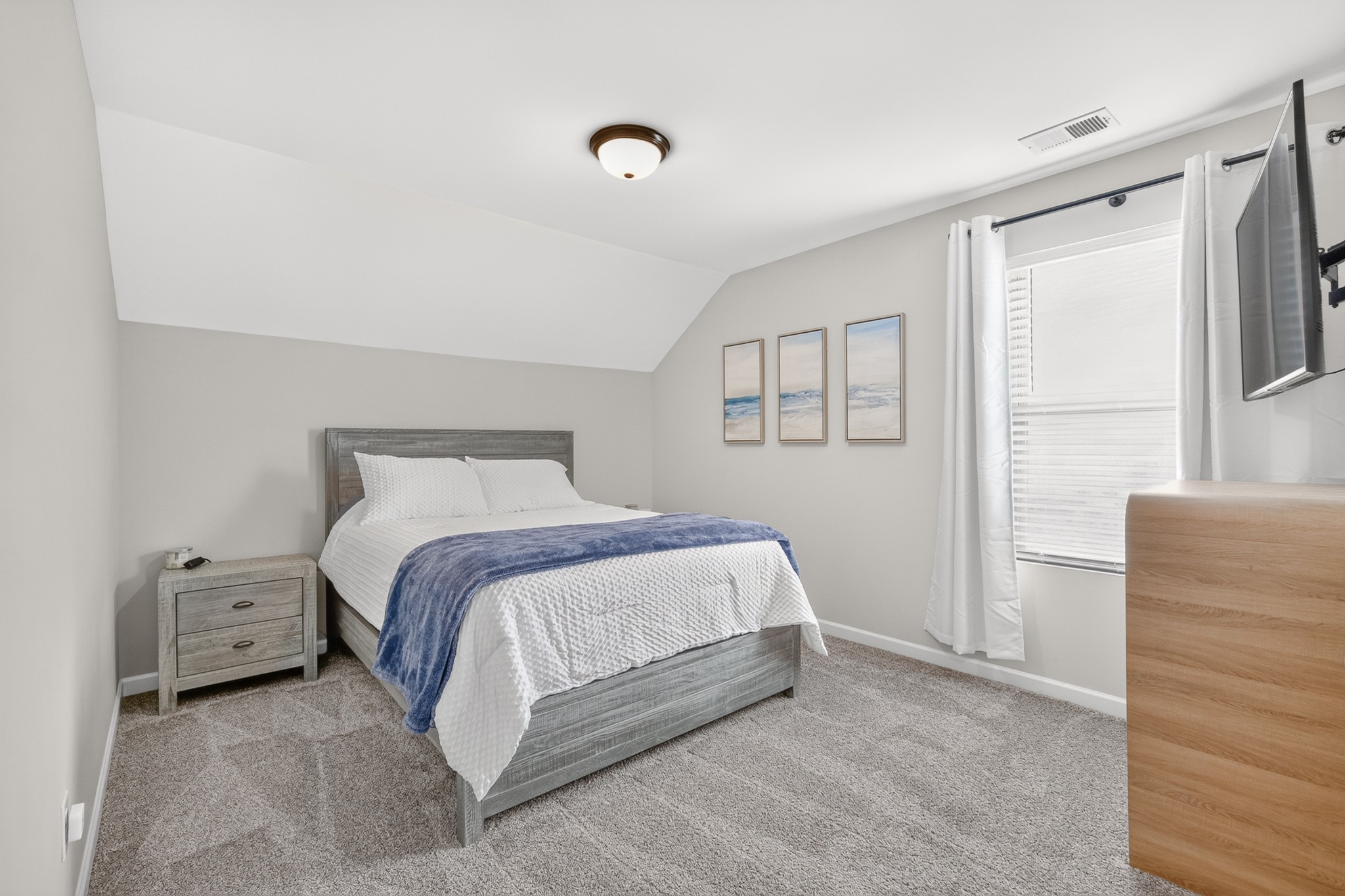 921 Holgate Ct