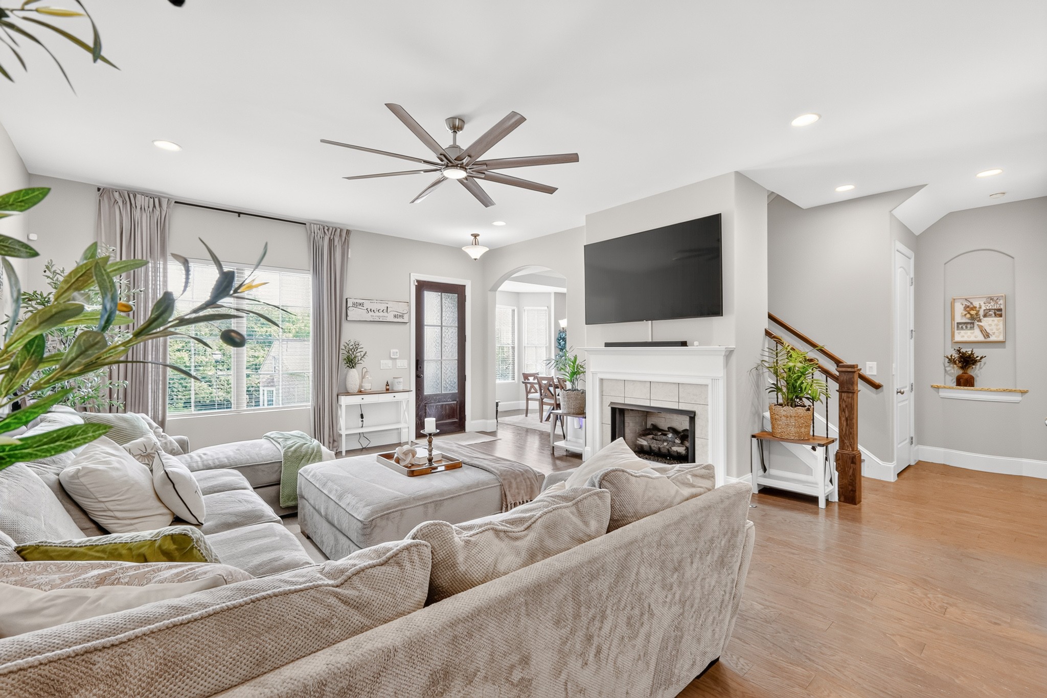 921 Holgate Ct