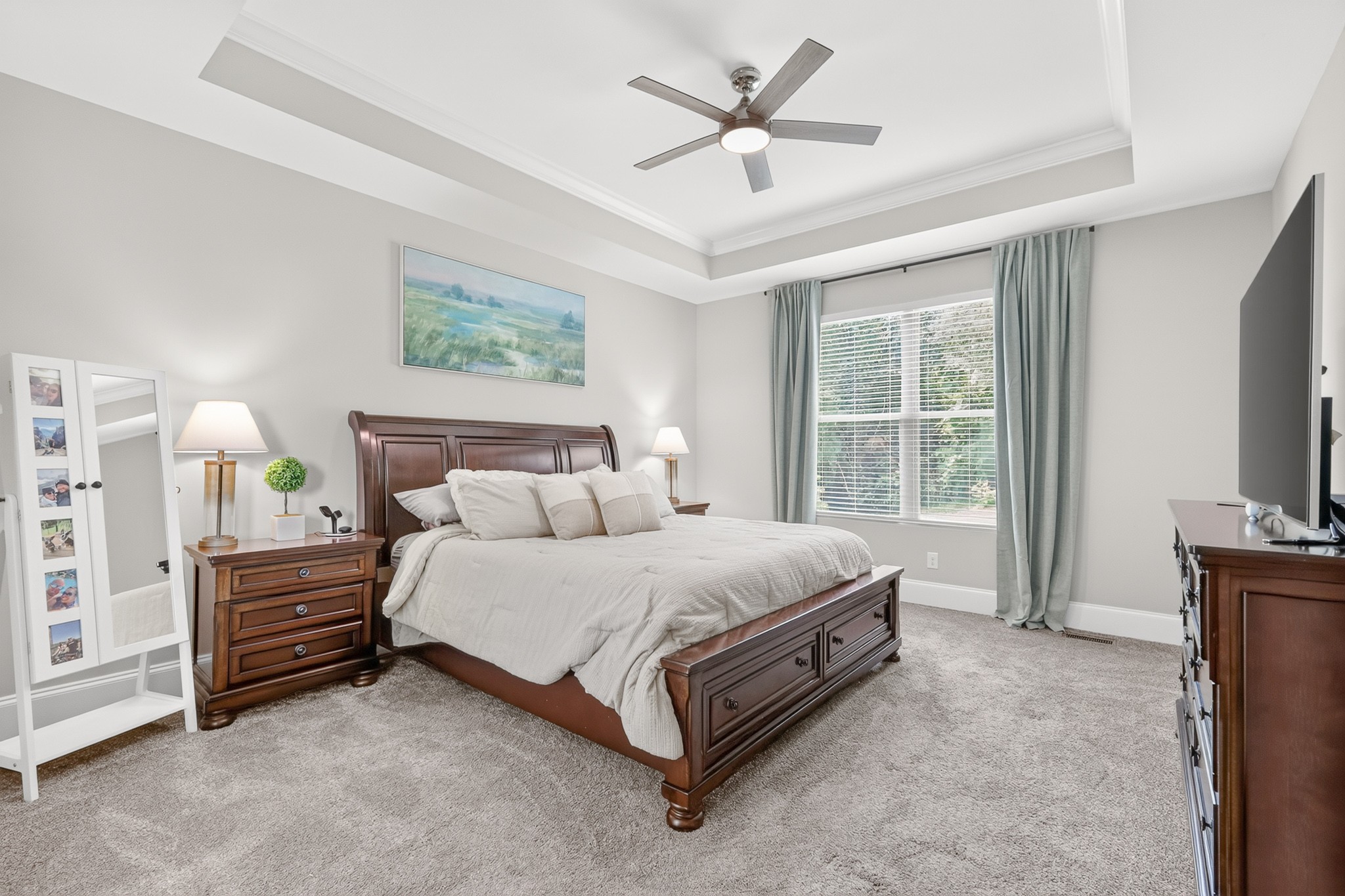 921 Holgate Ct